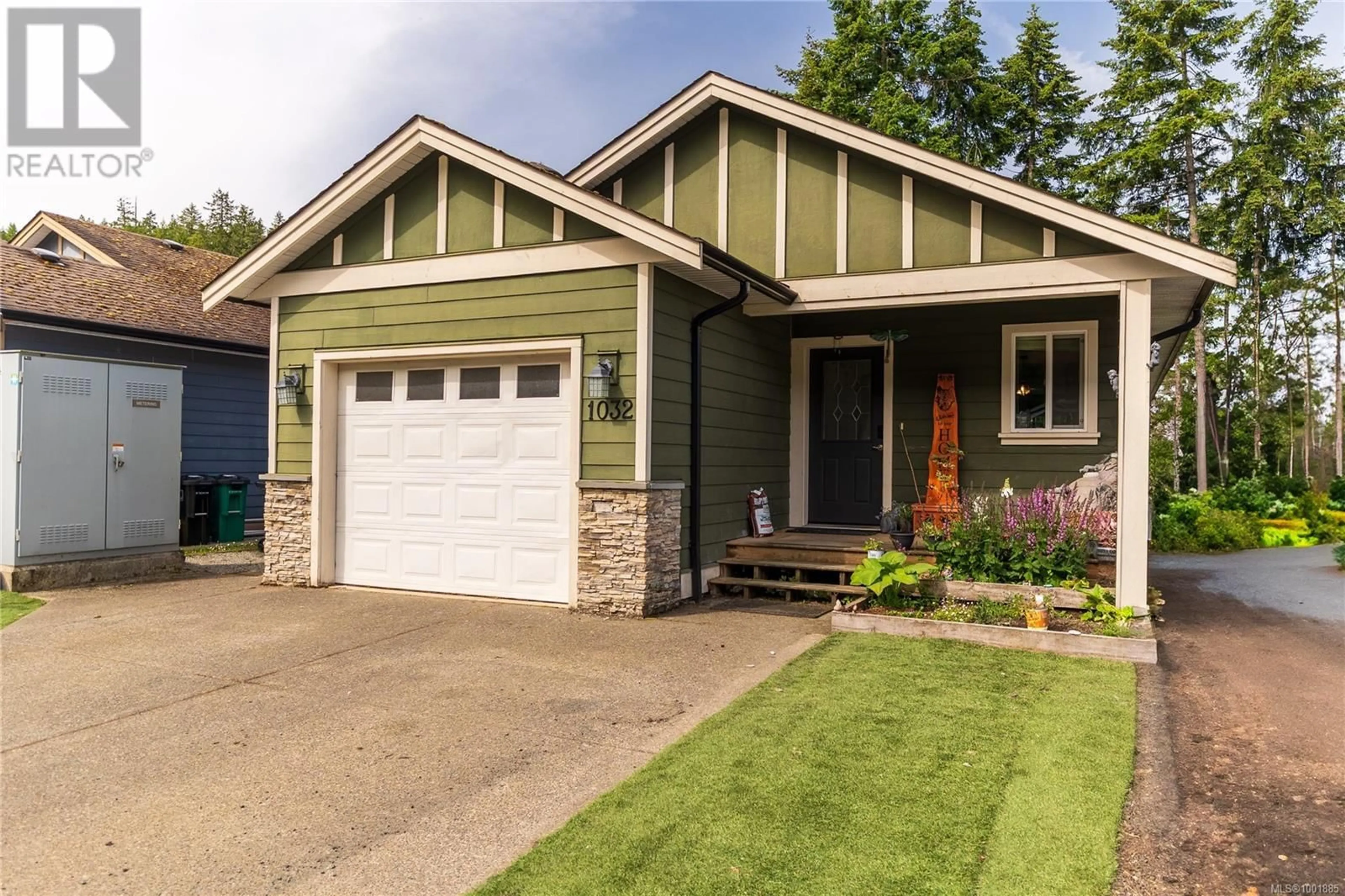 Home with vinyl exterior material, street for 1032 SKYLAR CIRCLE, Shawnigan Lake British Columbia V0R2W3