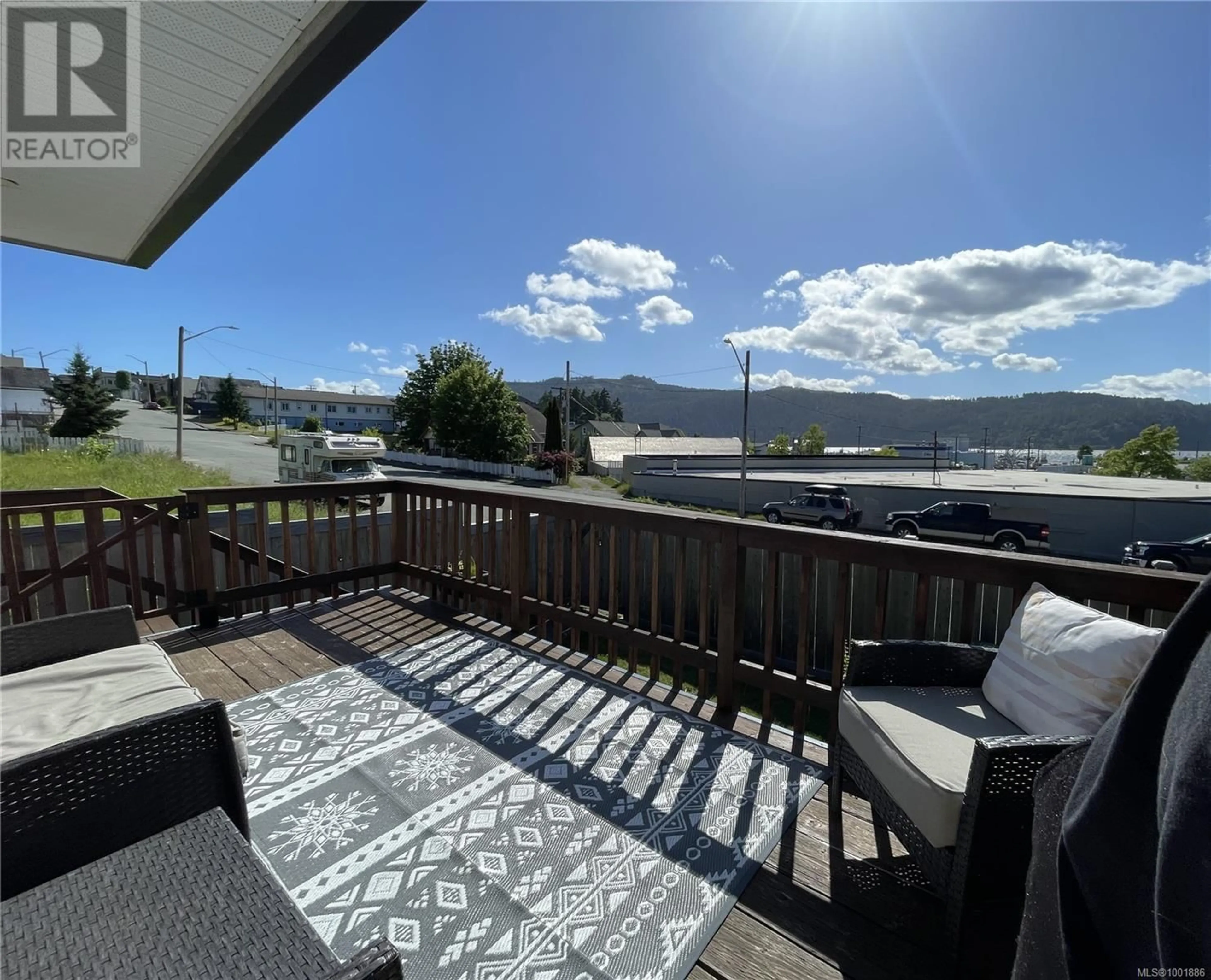 Patio, water/lake/river/ocean view for 3265 2ND AVENUE, Port Alberni British Columbia V9Y4C5