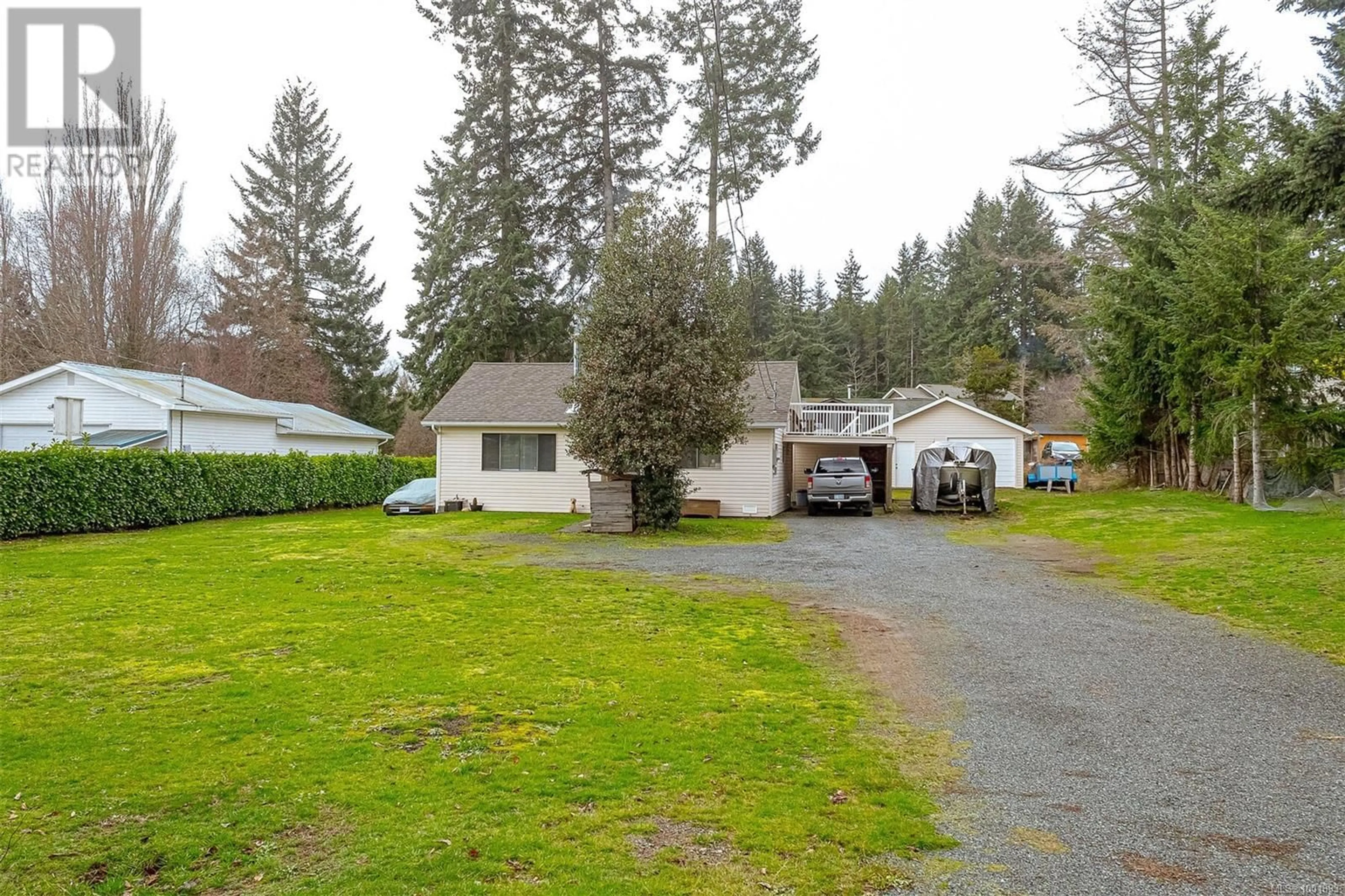 A pic from outside/outdoor area/front of a property/back of a property/a pic from drone, unknown for 5580 ISLAND HIGHWAY WEST, Qualicum Beach British Columbia V9K2E7