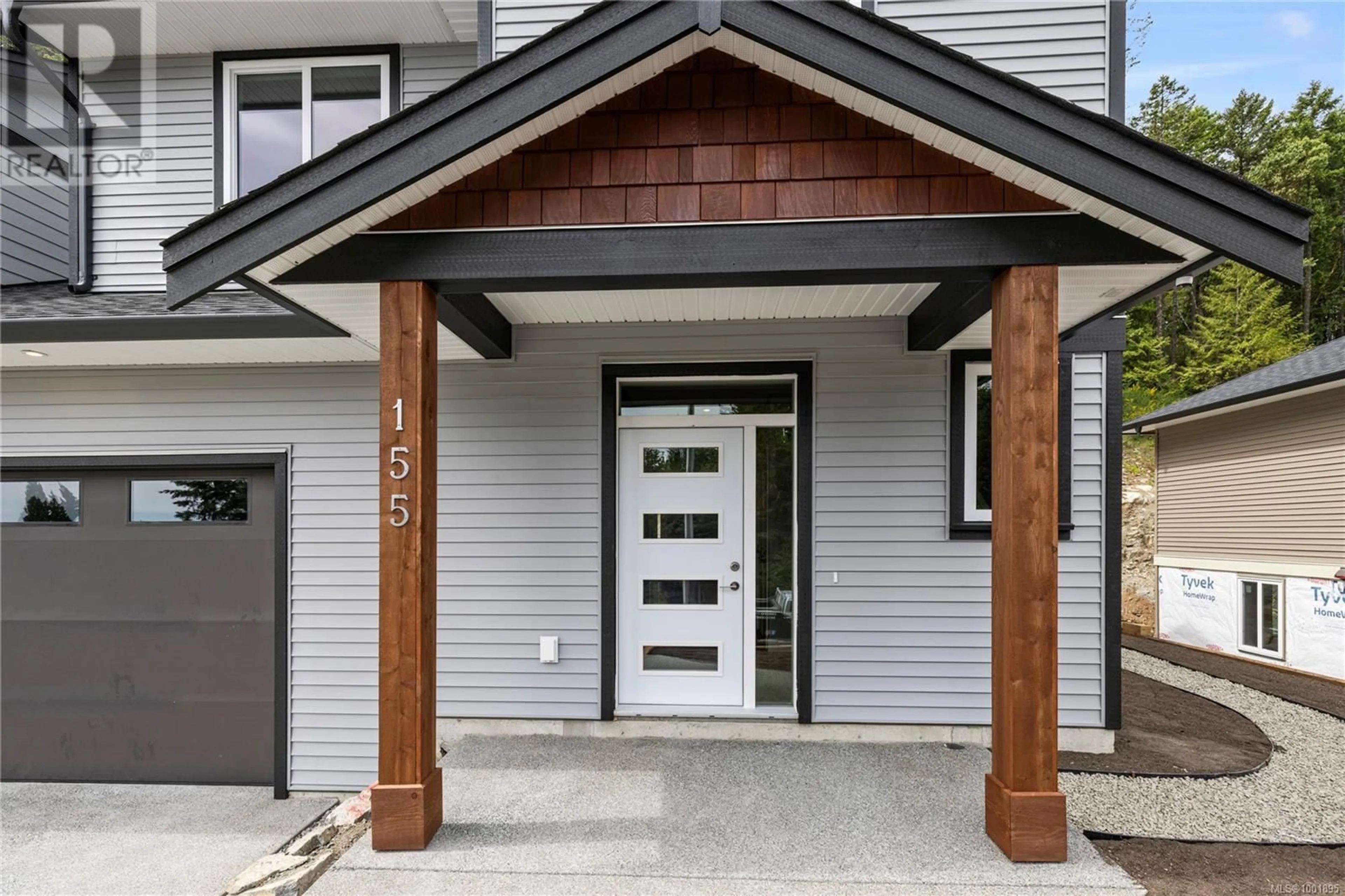 Indoor entryway for 155 HUNTER WAY, Ladysmith British Columbia V9G1N4