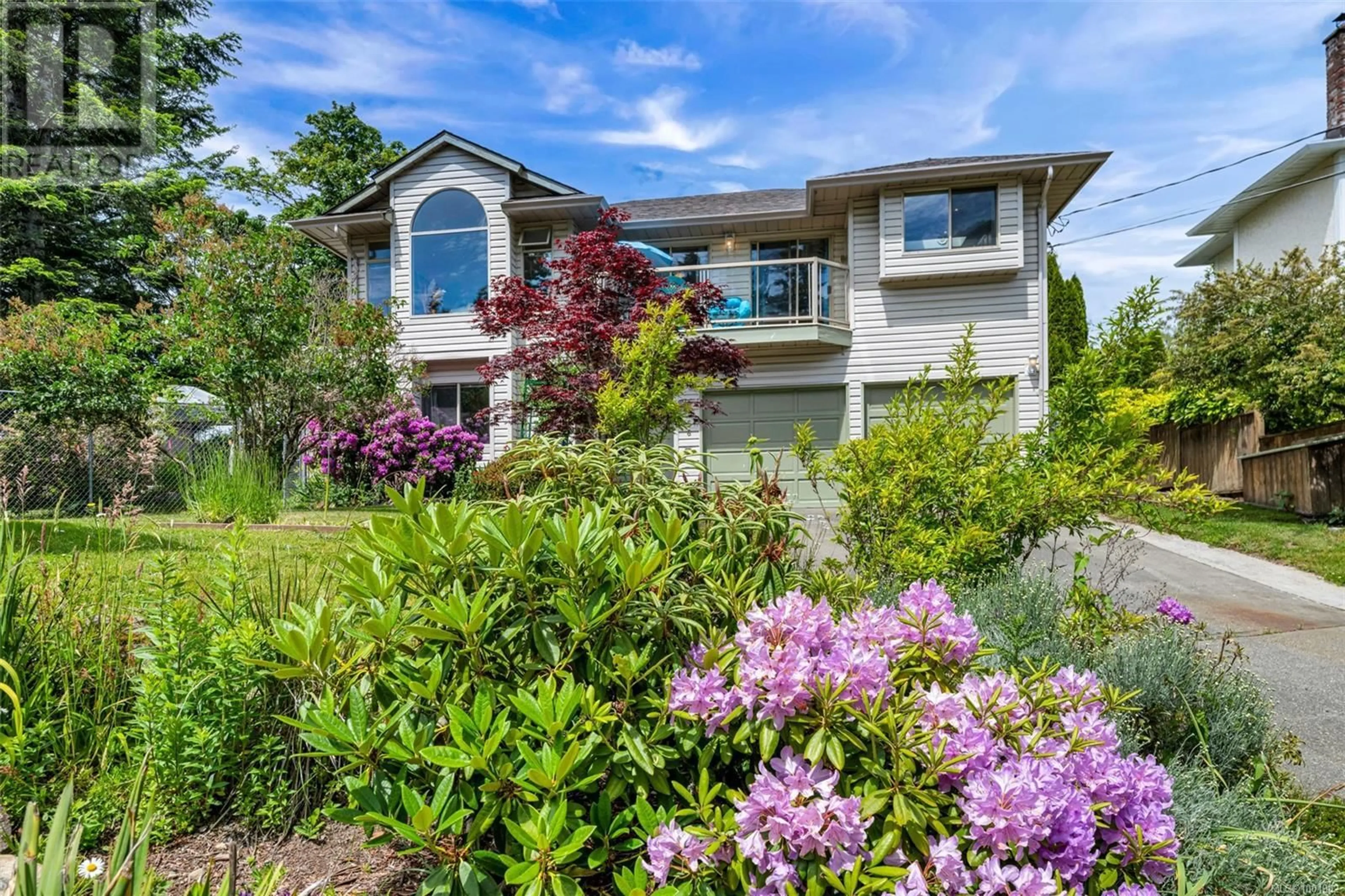 Home with vinyl exterior material, water/lake/river/ocean view for 6756 HORNE ROAD, Sooke British Columbia V9Z0A2