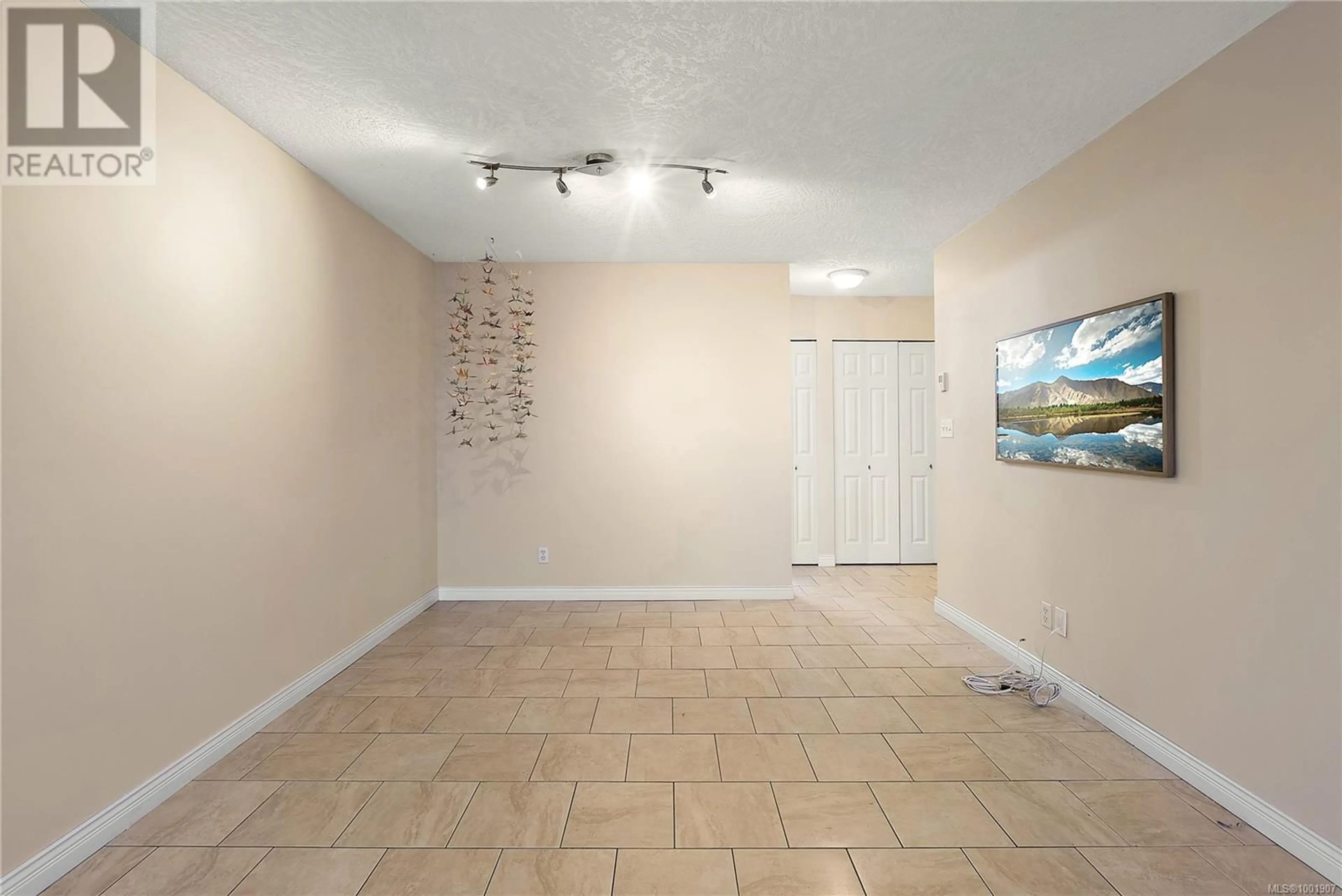 A pic of a room for 306 - 7865 PATTERSON ROAD, Central Saanich British Columbia V8M2C7