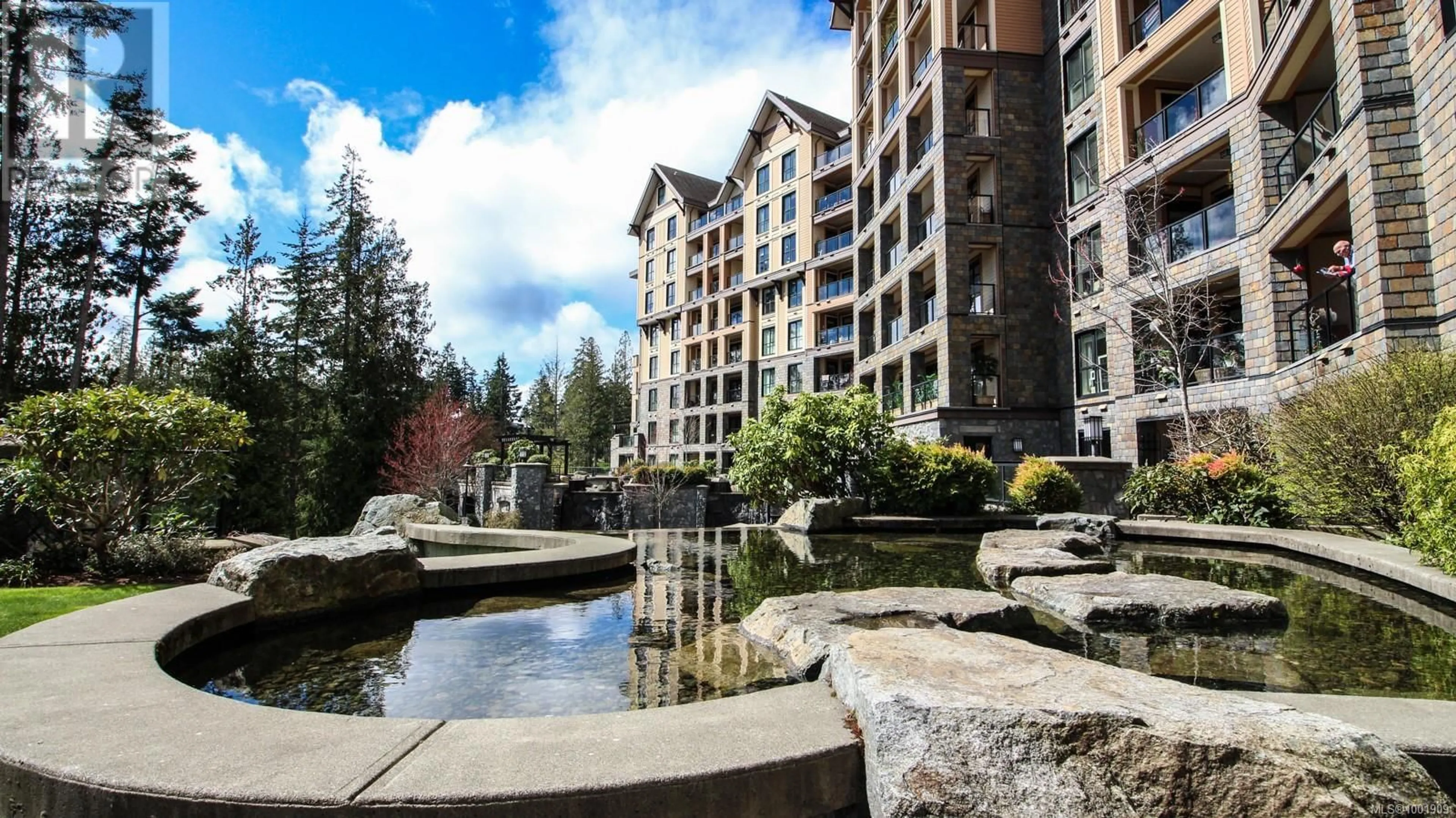 Patio, water/lake/river/ocean view for 719 - 1400 LYNBURNE PLACE, Langford British Columbia V9B0A4