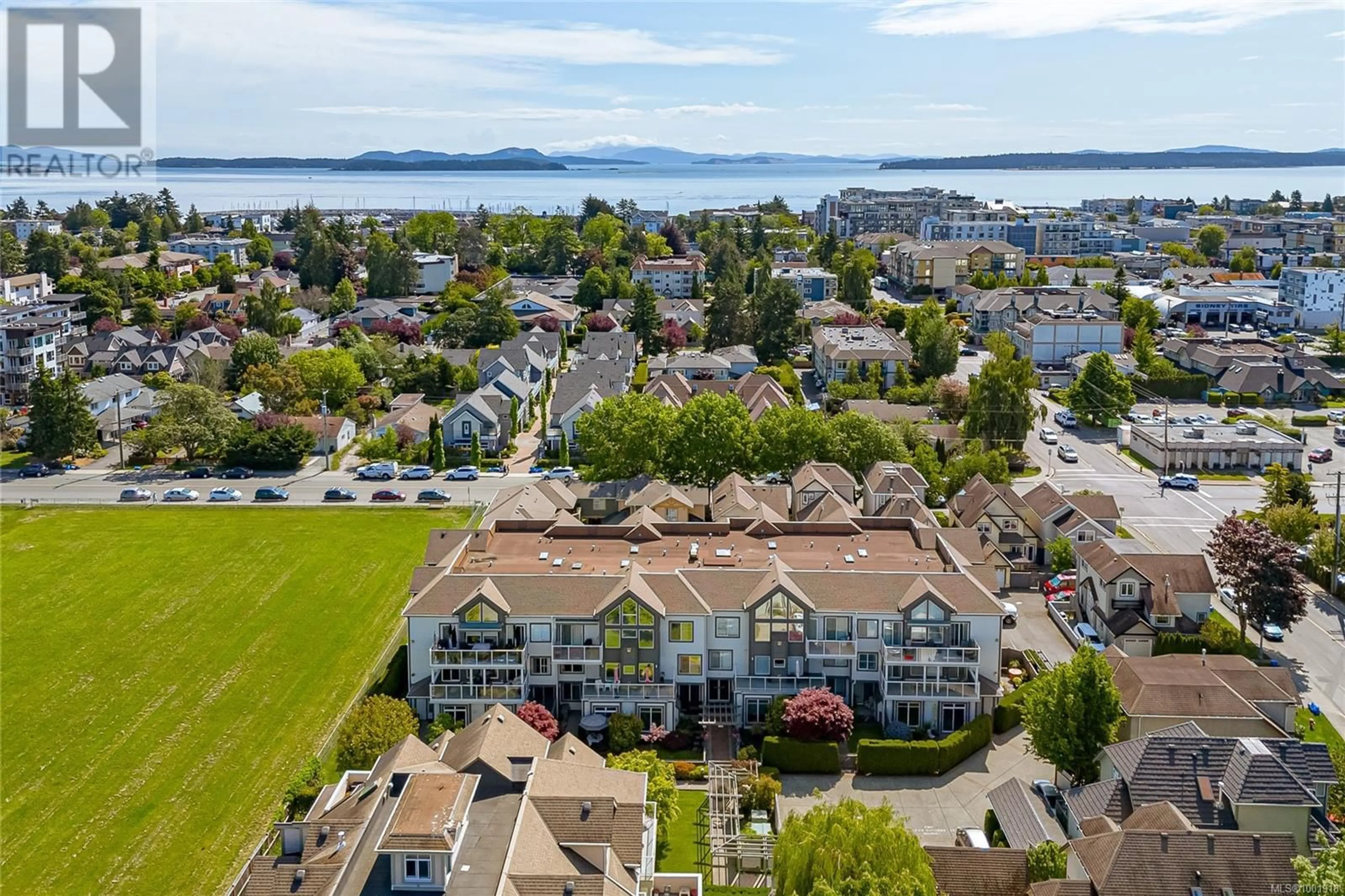 A pic from outside/outdoor area/front of a property/back of a property/a pic from drone, water/lake/river/ocean view for 201 - 2278 JAMES WHITE BOULEVARD, Sidney British Columbia V8L1Z4