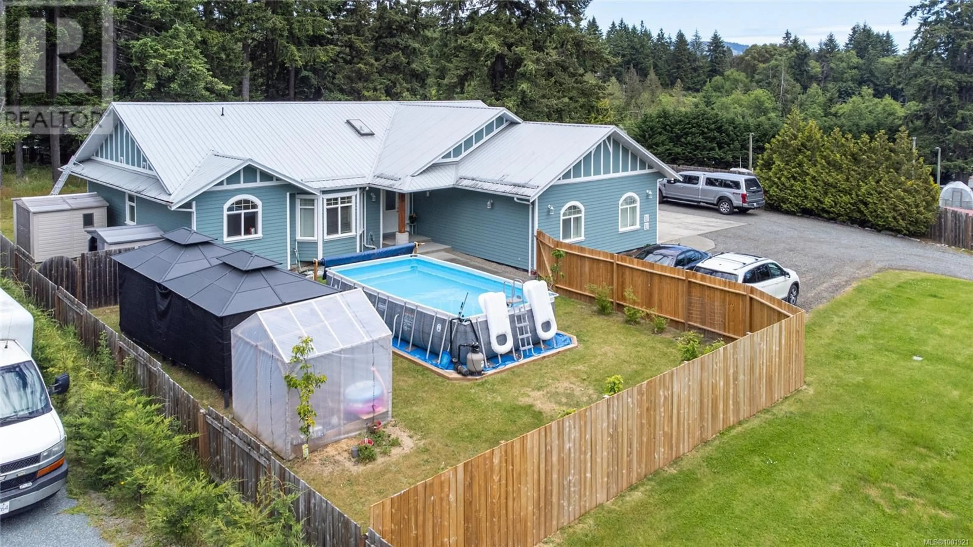 A pic from outside/outdoor area/front of a property/back of a property/a pic from drone, unknown for 1185 HUTCHINSON ROAD, Cobble Hill British Columbia V8H0H5