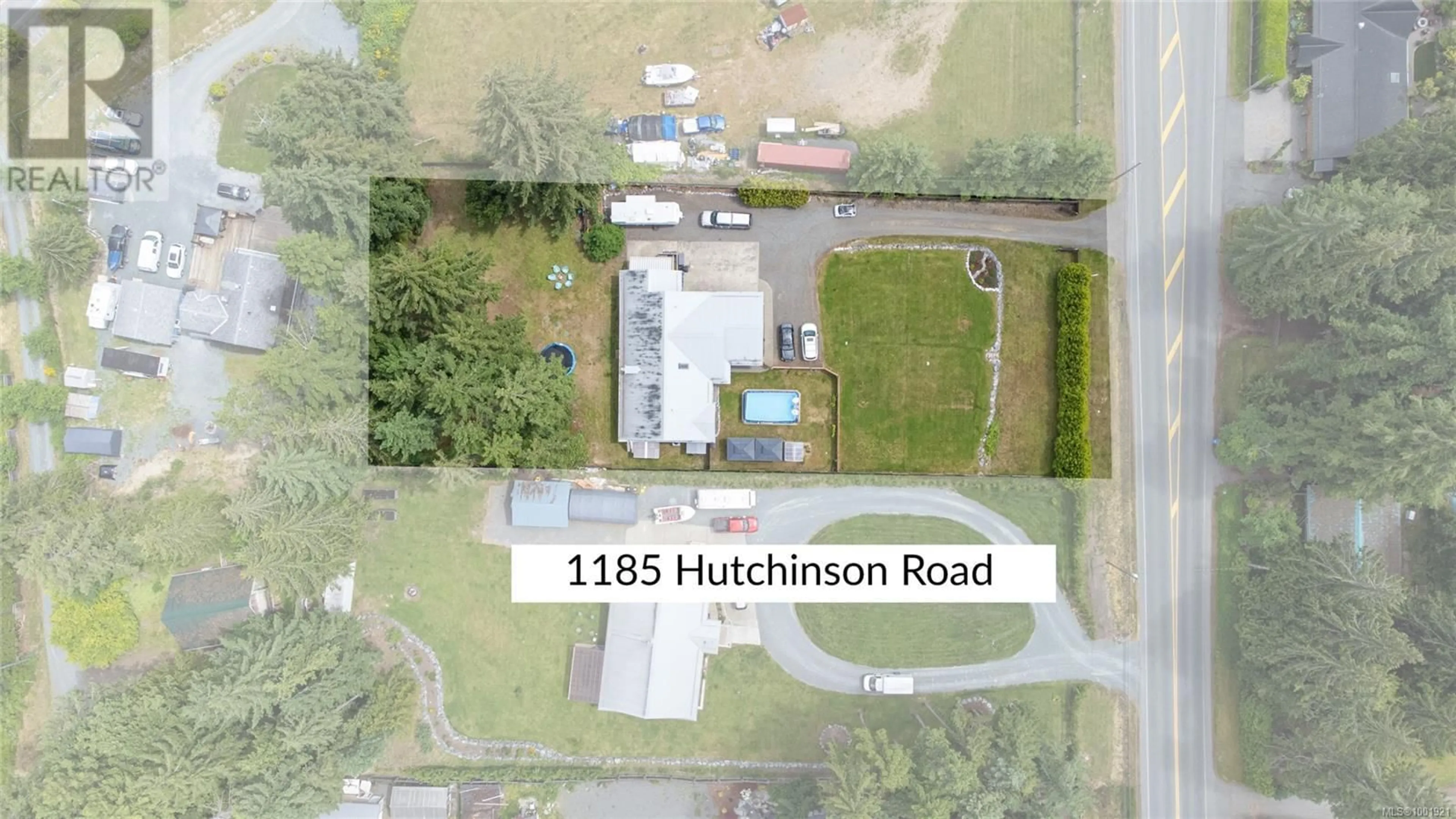 A pic from outside/outdoor area/front of a property/back of a property/a pic from drone, street for 1185 HUTCHINSON ROAD, Cobble Hill British Columbia V8H0H5