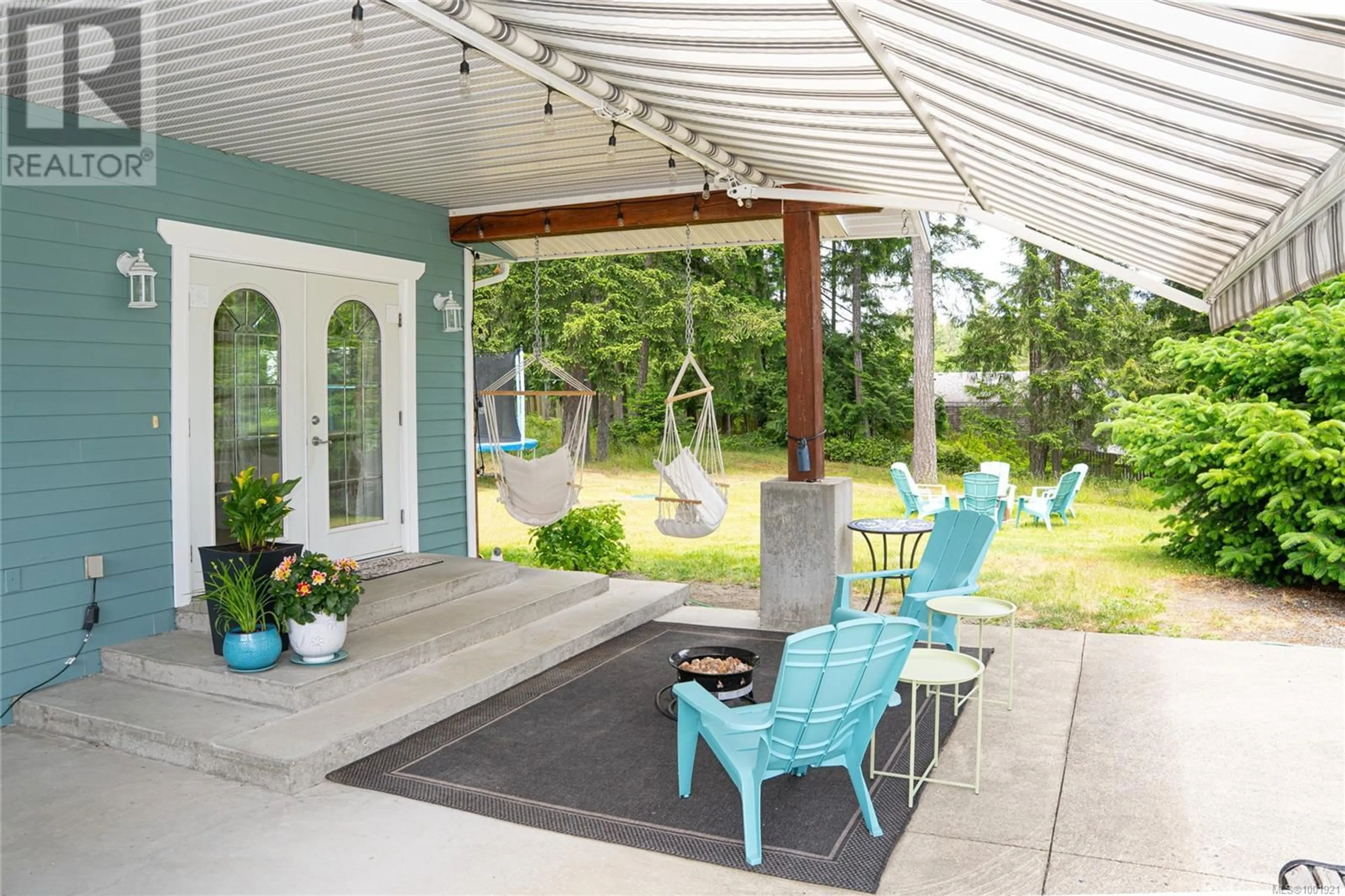 Patio, street for 1185 HUTCHINSON ROAD, Cobble Hill British Columbia V8H0H5