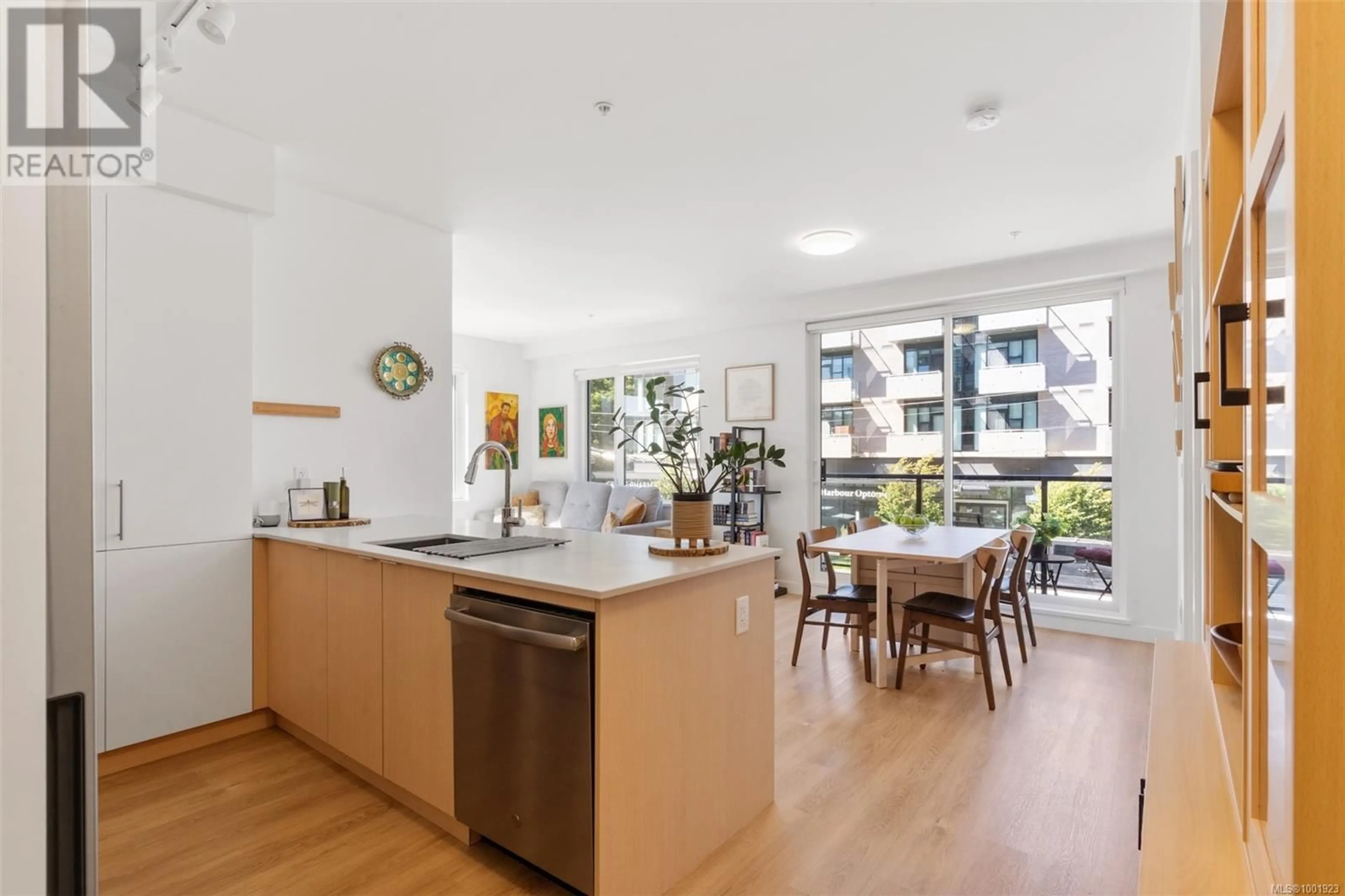 Open concept kitchen, unknown for 207 - 1115 JOHNSON STREET, Victoria British Columbia V8V0H2