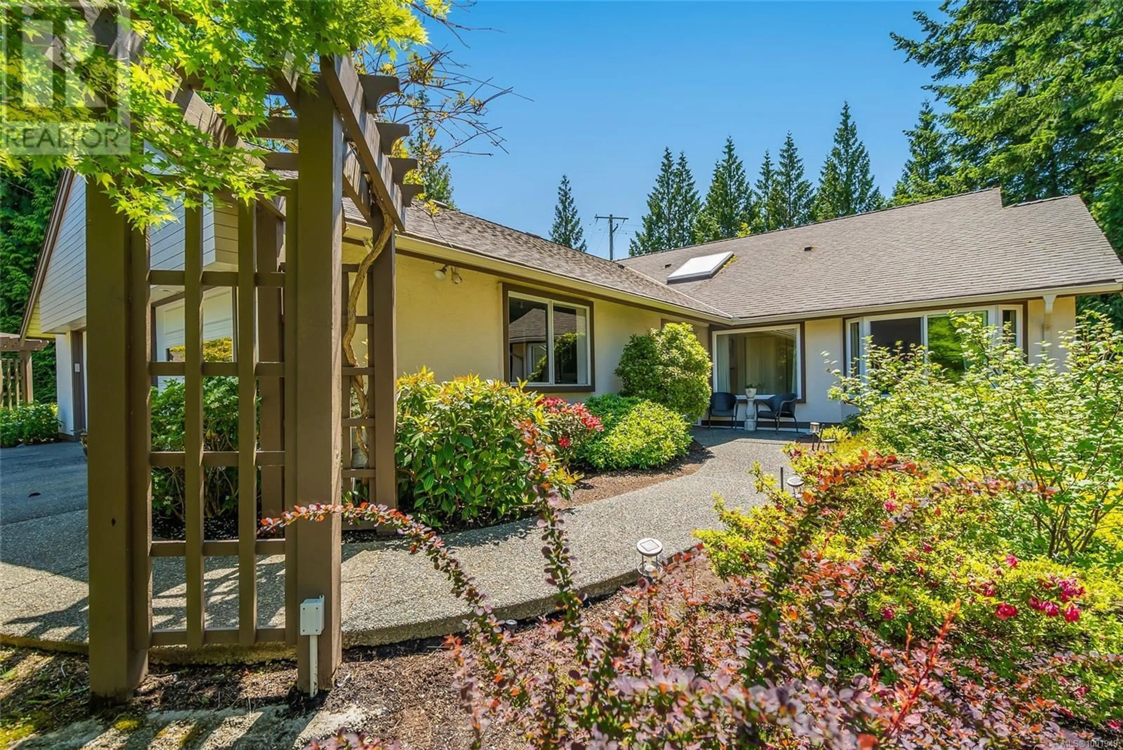 Unknown for 18 - 885 BERWICK ROAD SOUTH, Qualicum Beach British Columbia V9K1N7