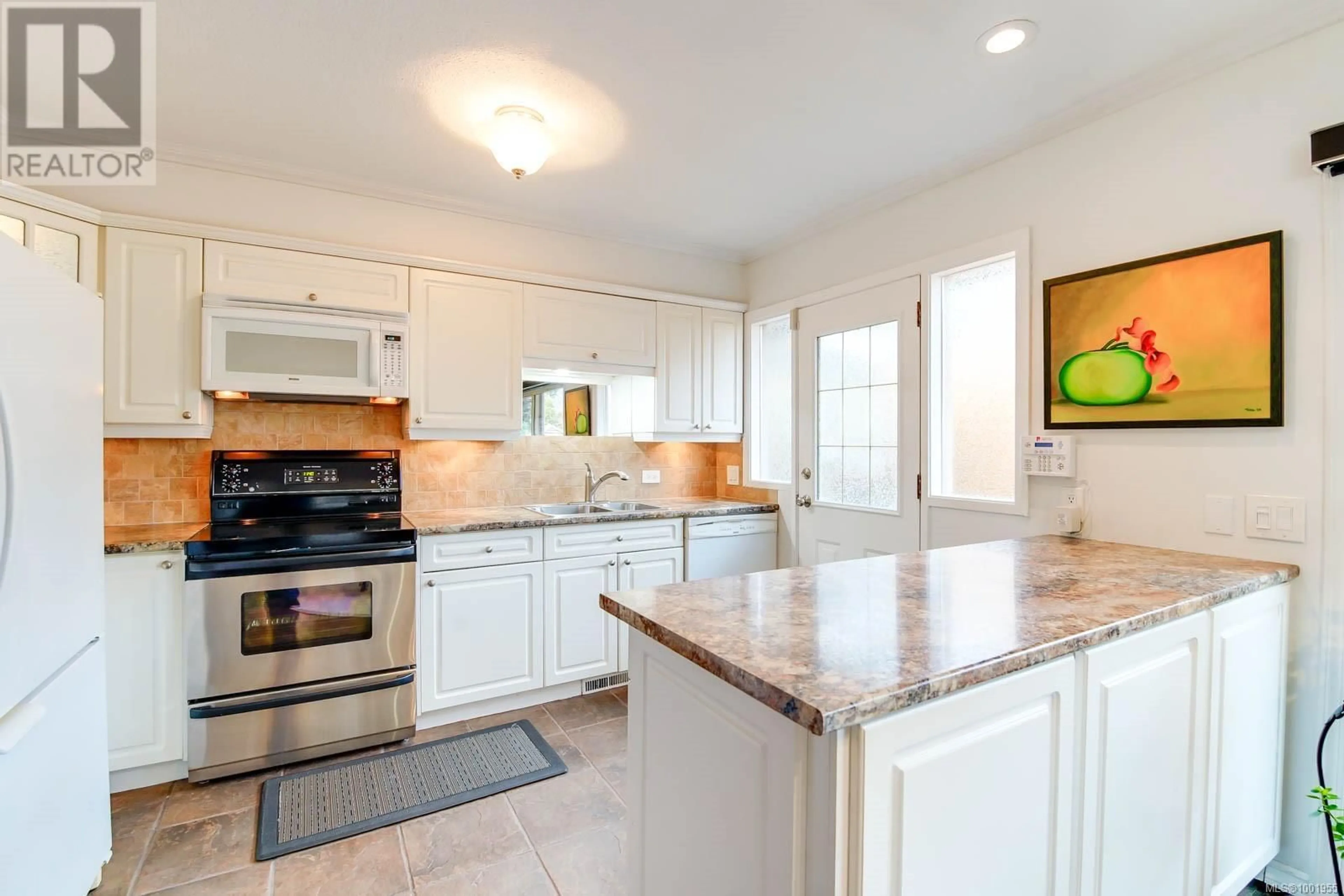Open concept kitchen, ceramic/tile floor for 4624 PATERSON PLACE, Port Alberni British Columbia V9Y5K5