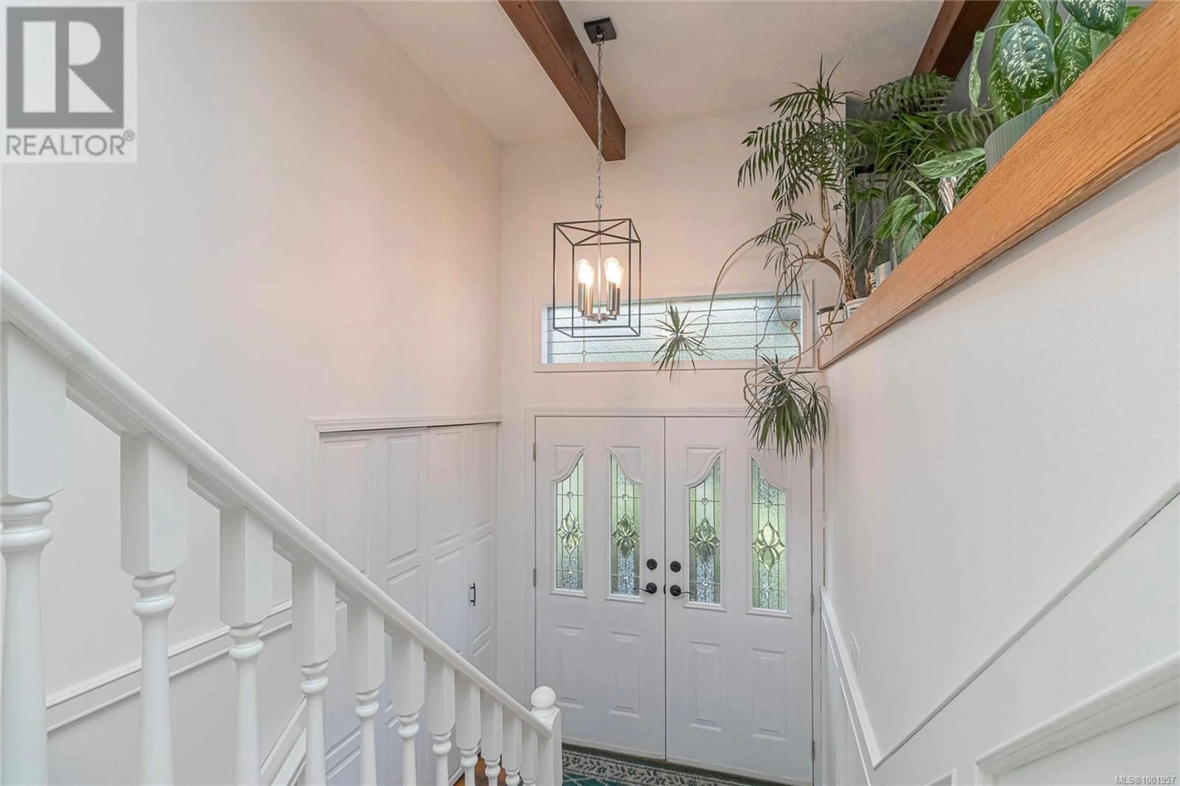 Indoor entryway for 6627 LAKES ROAD, Duncan British Columbia V9L5V9