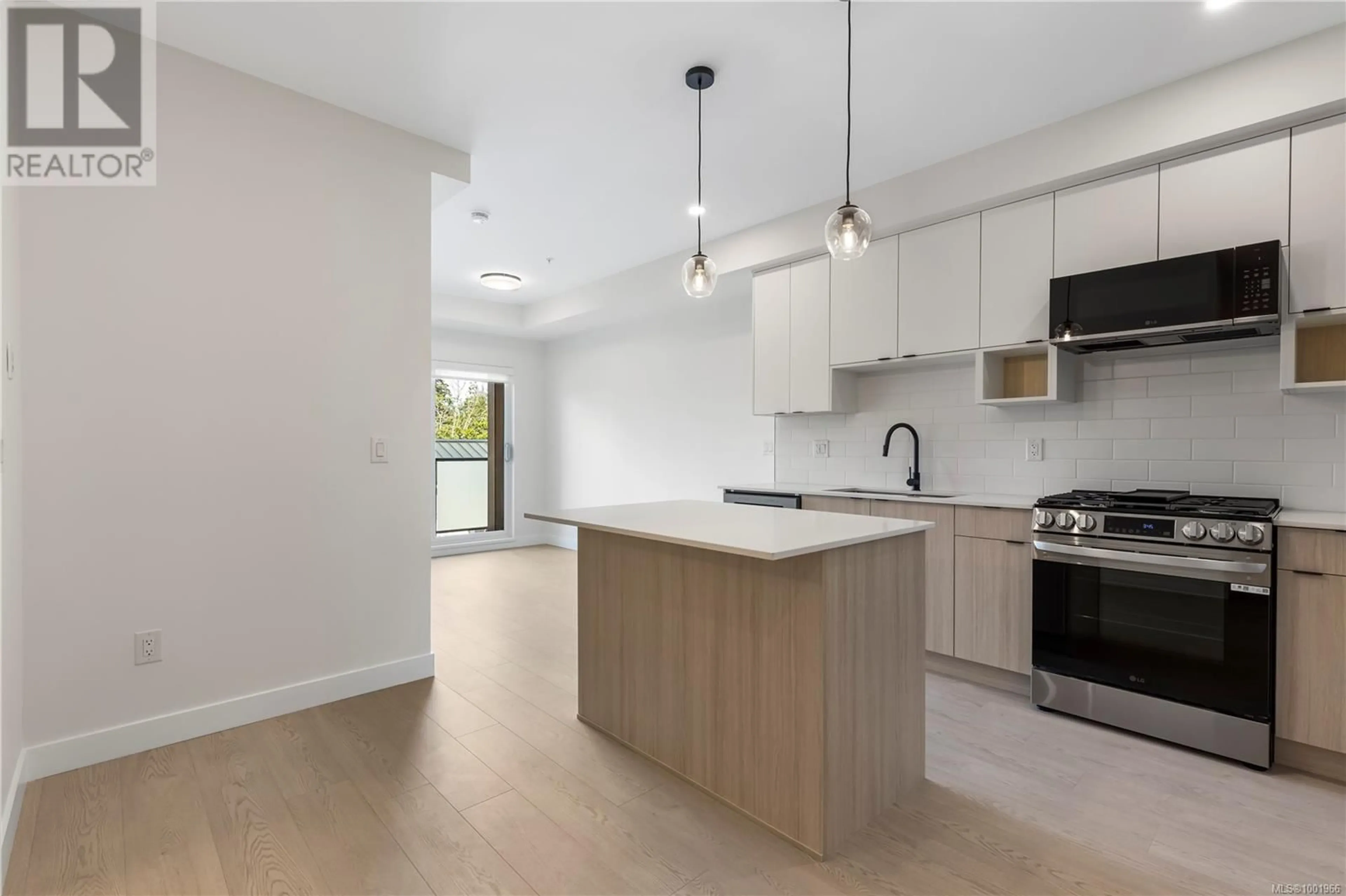 Open concept kitchen, unknown for 203 - 2629 MILLSTREAM ROAD, Langford British Columbia V9B3R8