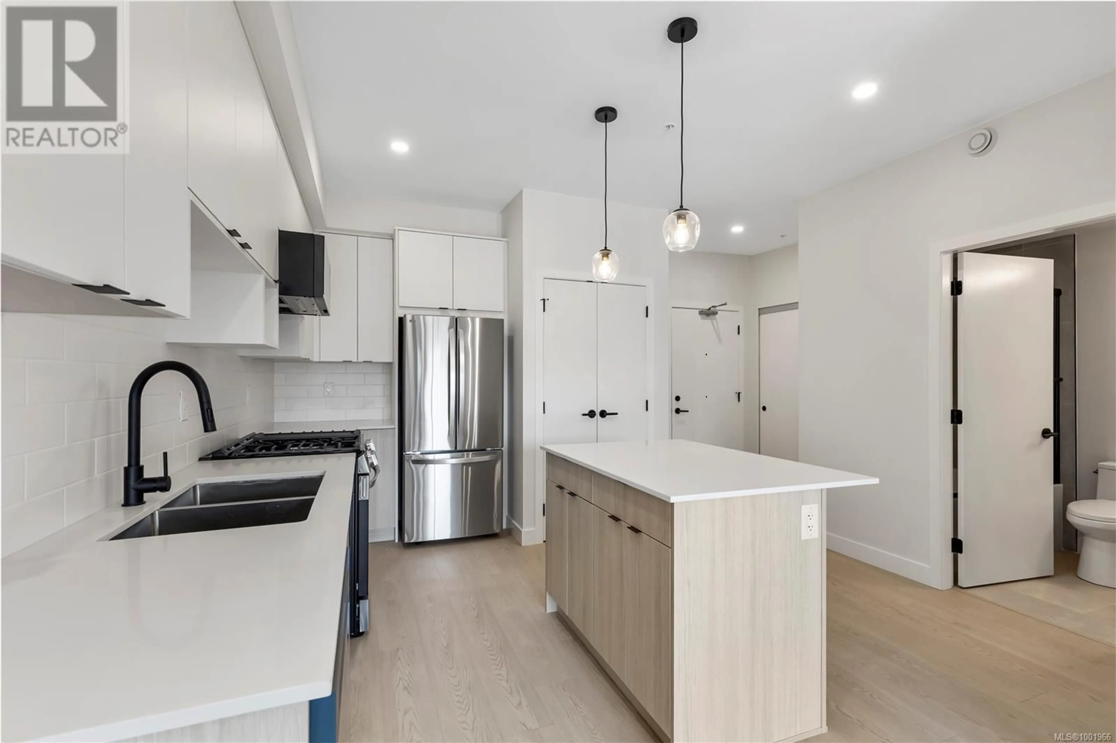 Open concept kitchen, unknown for 203 - 2629 MILLSTREAM ROAD, Langford British Columbia V9B3R8