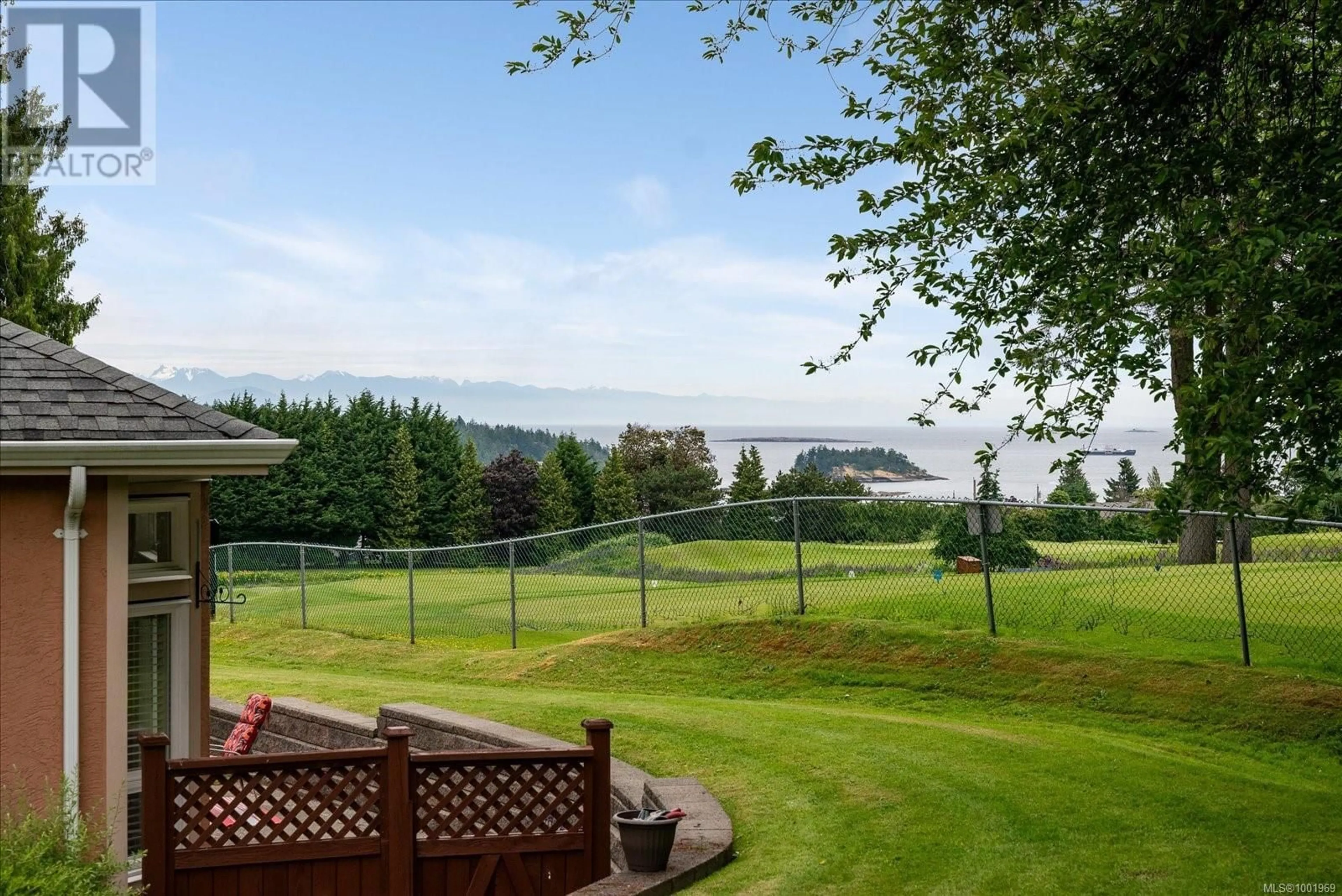 Patio, water/lake/river/ocean view for 2710 KEIGHLEY ROAD, Nanaimo British Columbia V9T5X8