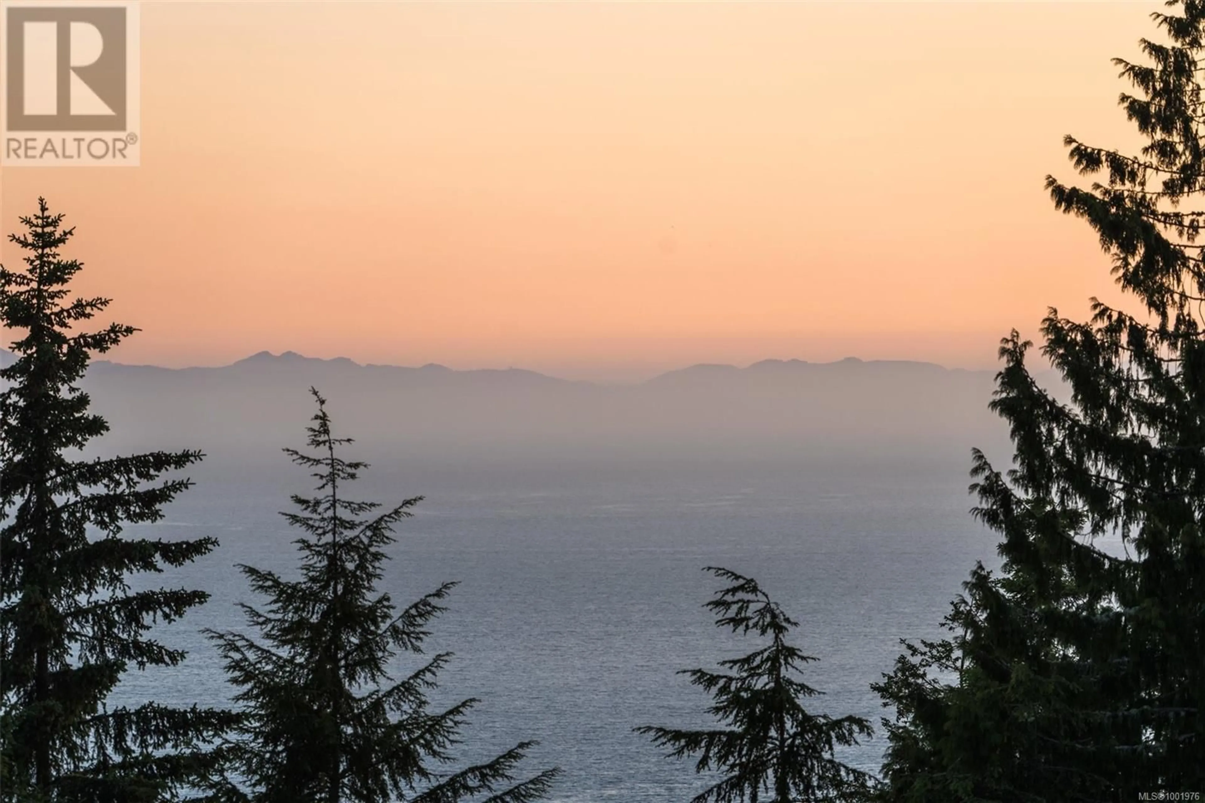 Blurry image for 1210 STARLIGHT GROVE, Sooke British Columbia V9Z1L8