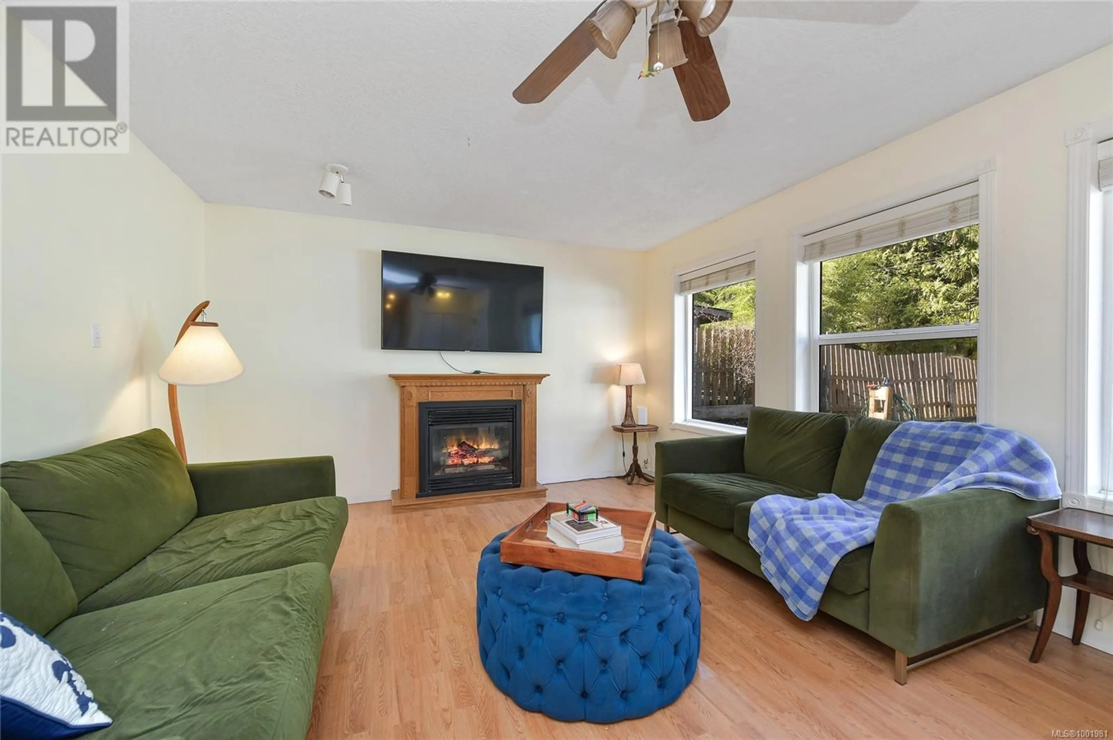 Living room with furniture, unknown for 1752 KALMAR ROAD, Shawnigan Lake British Columbia V0R2W0
