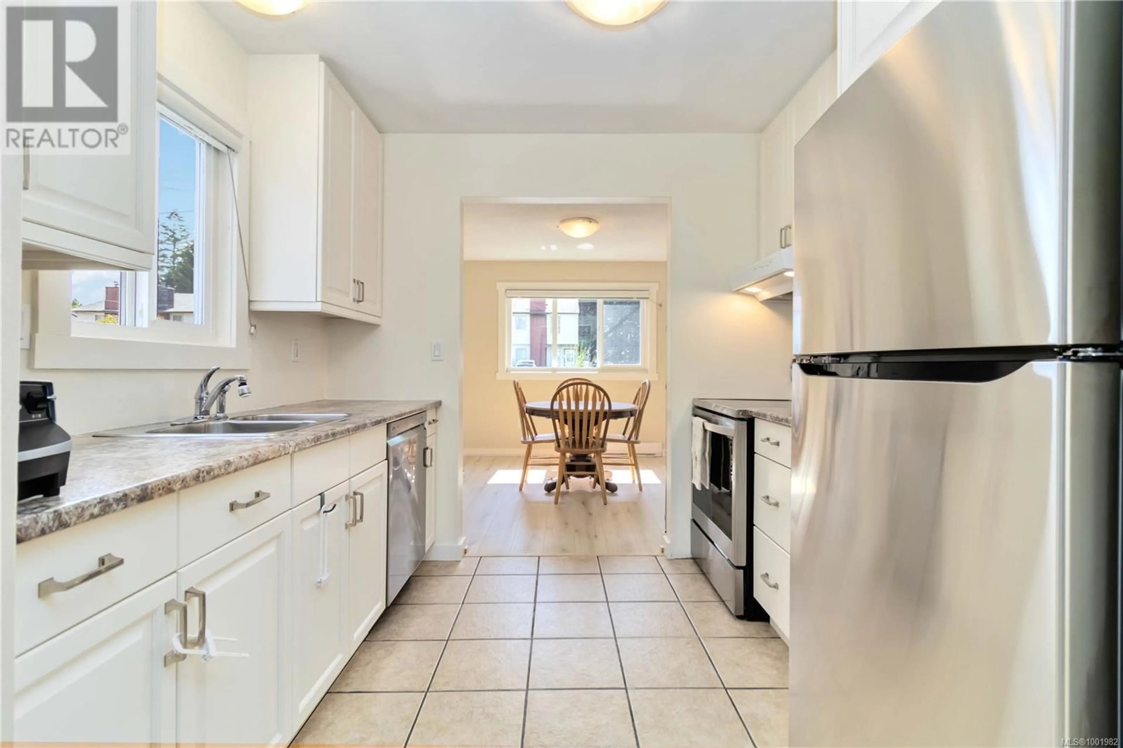 Standard kitchen, ceramic/tile floor for 3076 METCHOSIN ROAD, Colwood British Columbia V9C4L8