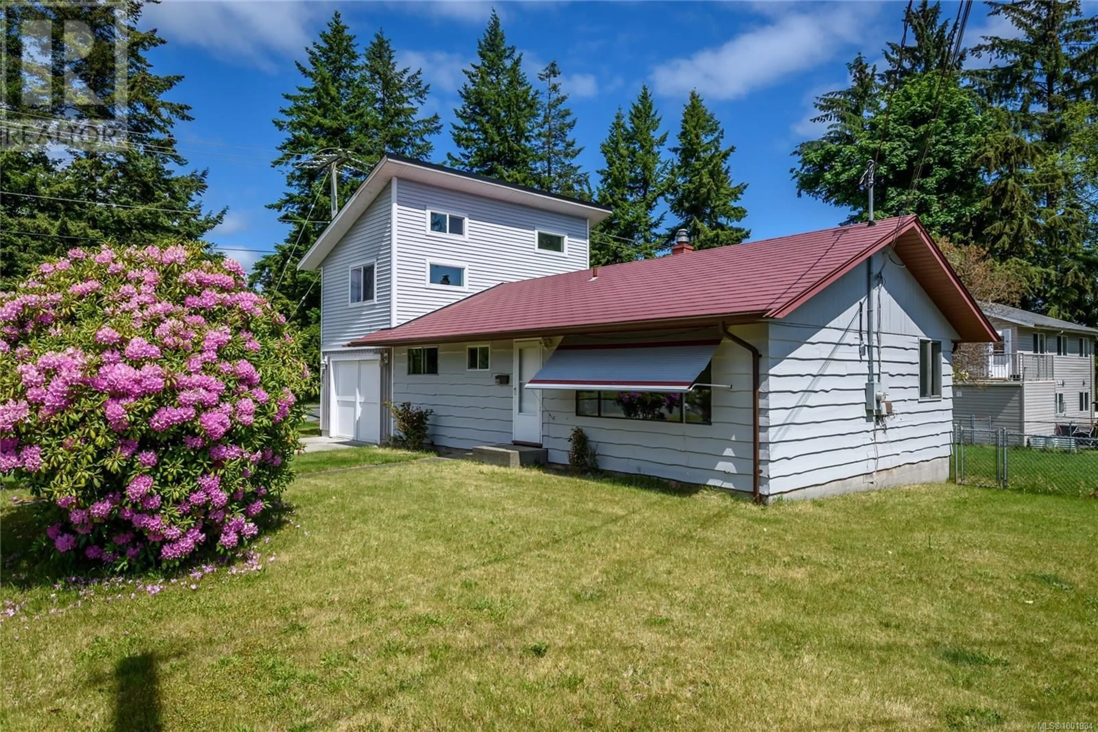 Home with vinyl exterior material, unknown for 340 HARROGATE ROAD, Campbell River British Columbia V9W1V9