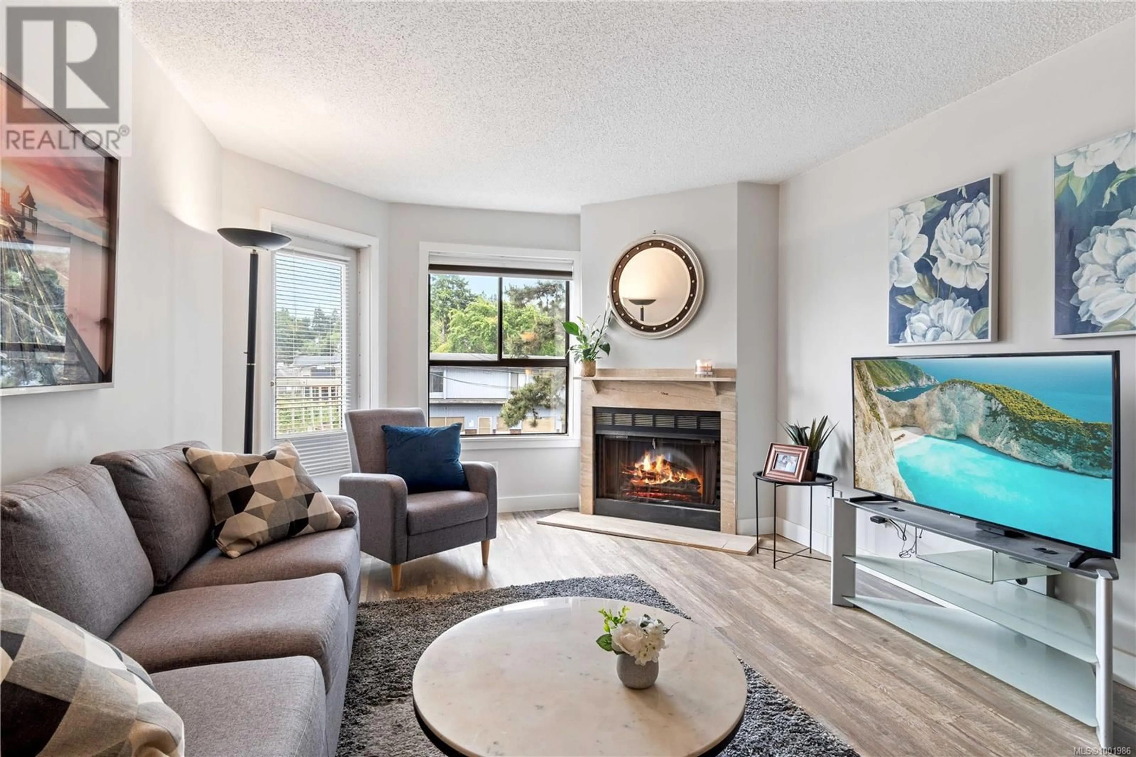Living room with furniture, unknown for 213 - 2815 DEPARTURE BAY ROAD, Nanaimo British Columbia V9S5P4