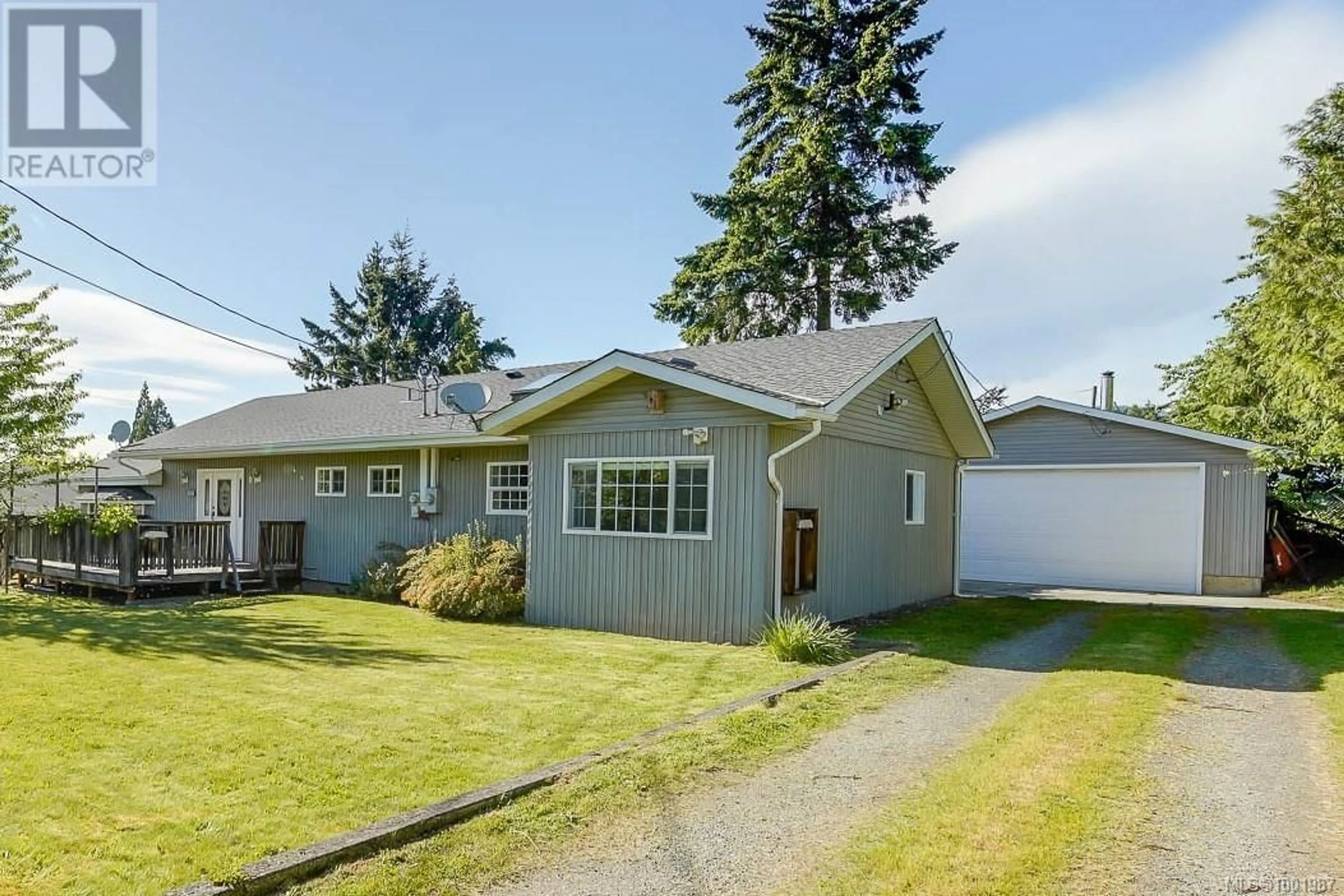 Home with vinyl exterior material, street for 2823 BRANDON AVENUE, Port Alberni British Columbia V9Y7L6