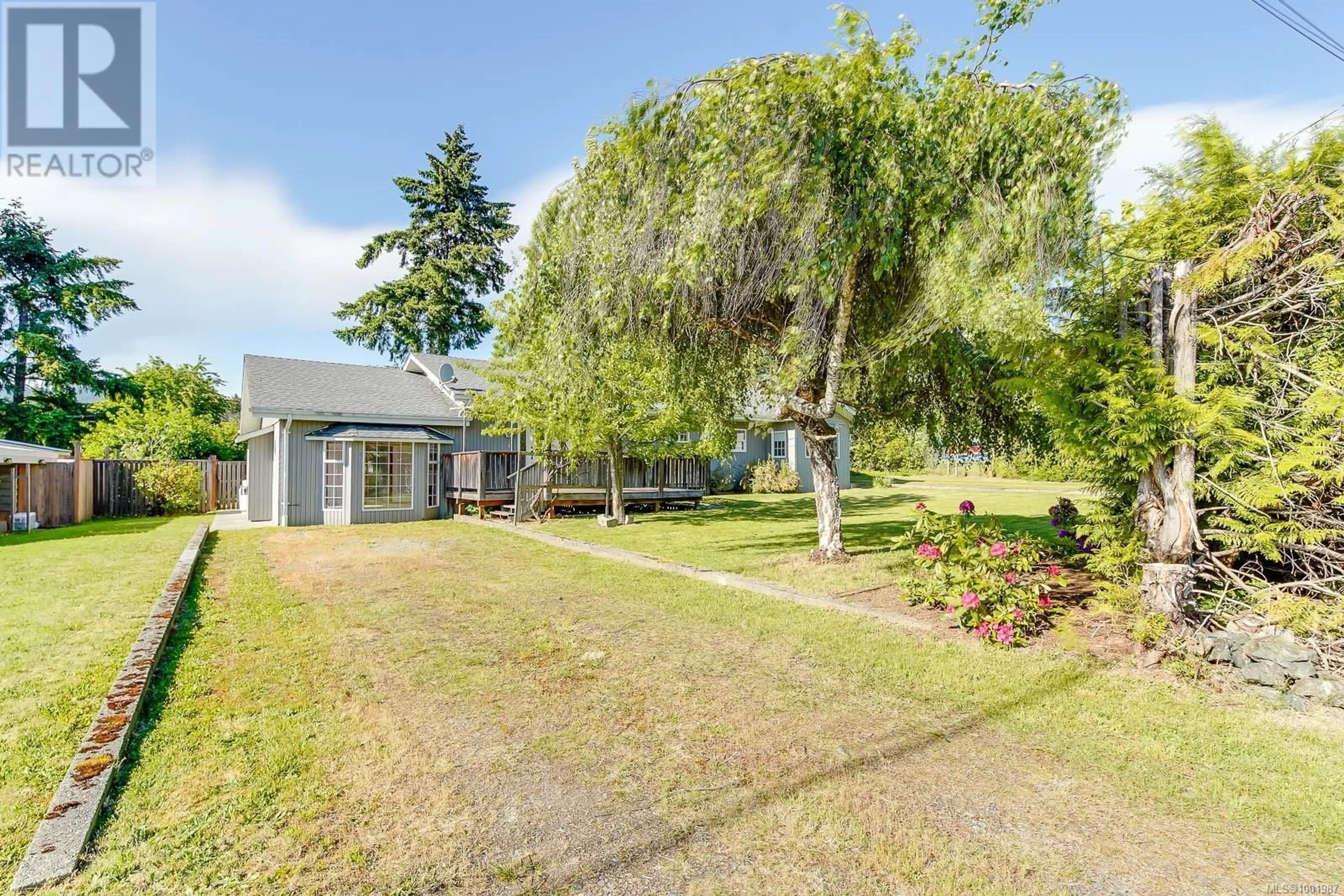 A pic from outside/outdoor area/front of a property/back of a property/a pic from drone, unknown for 2823 BRANDON AVENUE, Port Alberni British Columbia V9Y7L6