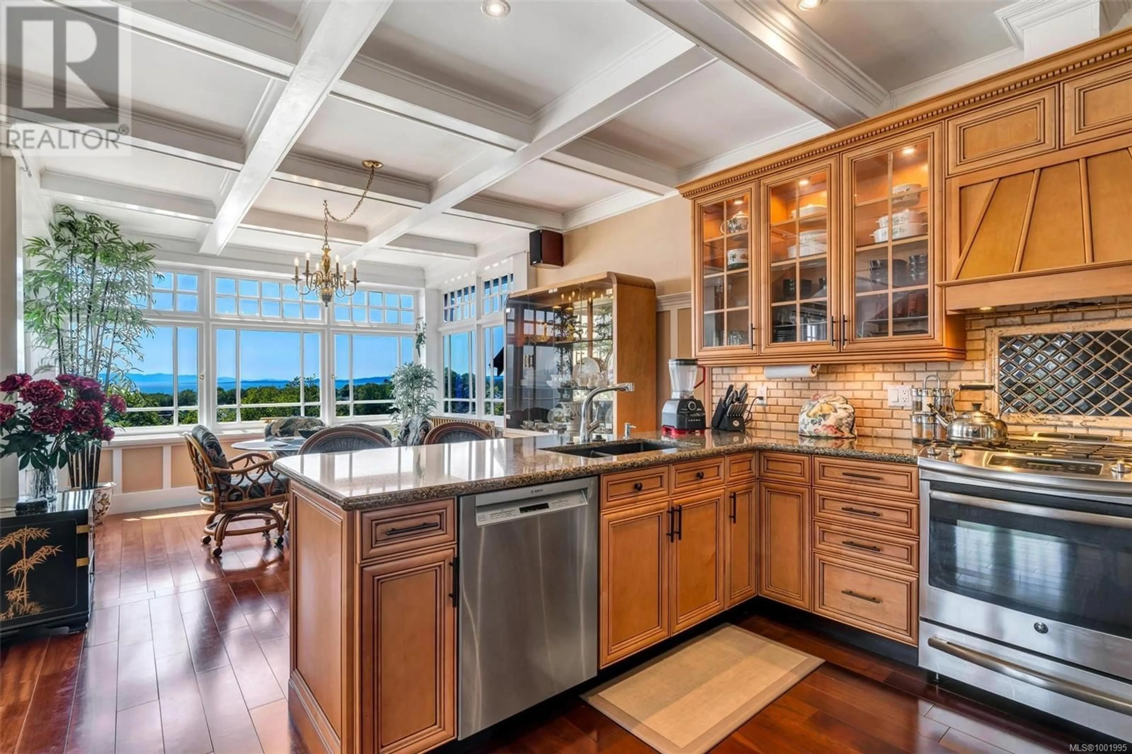 Open concept kitchen, ceramic/tile floor for 1926 CRESCENT ROAD, Oak Bay British Columbia V8S2H1