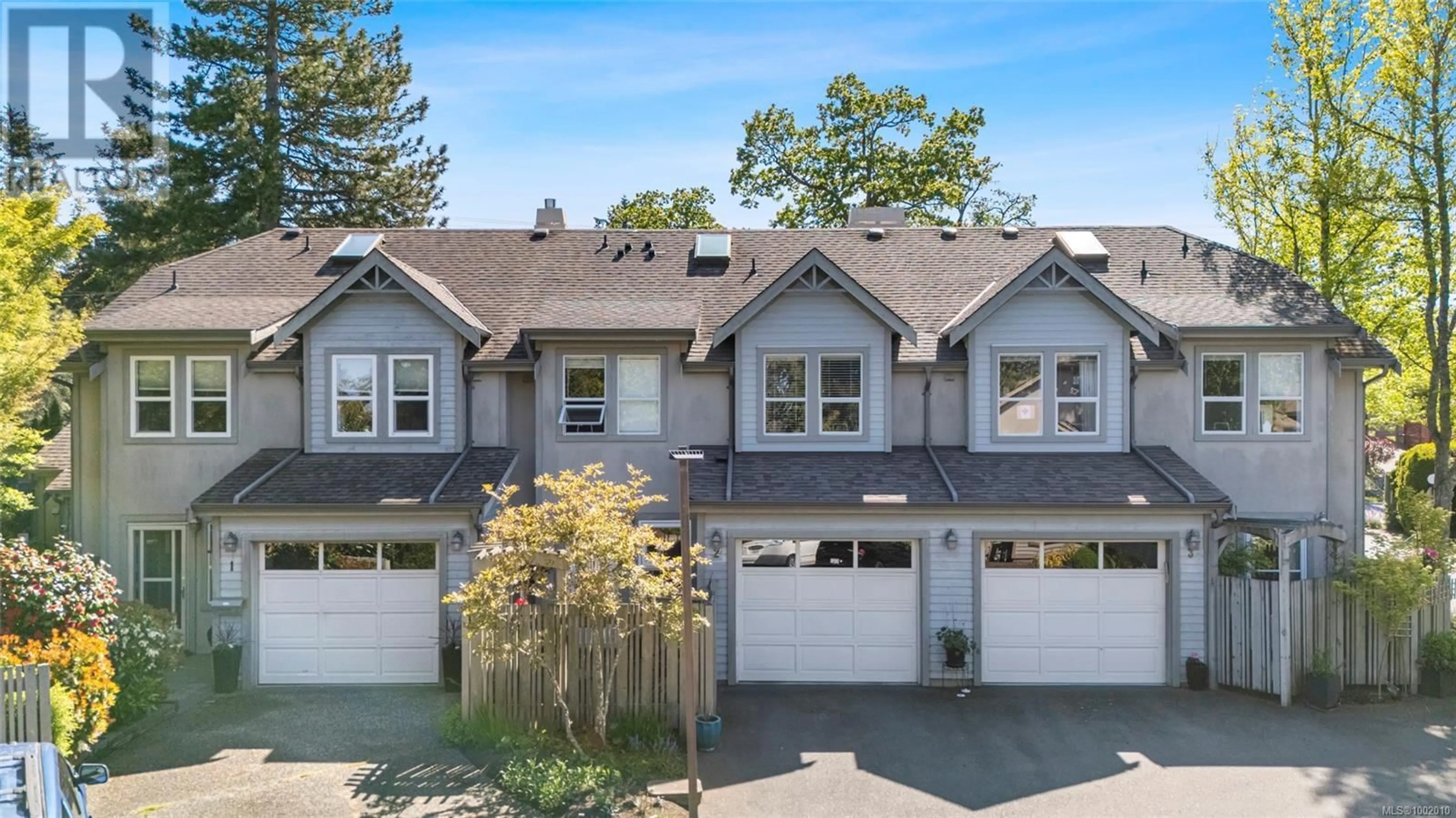 Unknown for 1 - 3947 CEDAR HILL CROSS ROAD, Saanich British Columbia V8P2N5