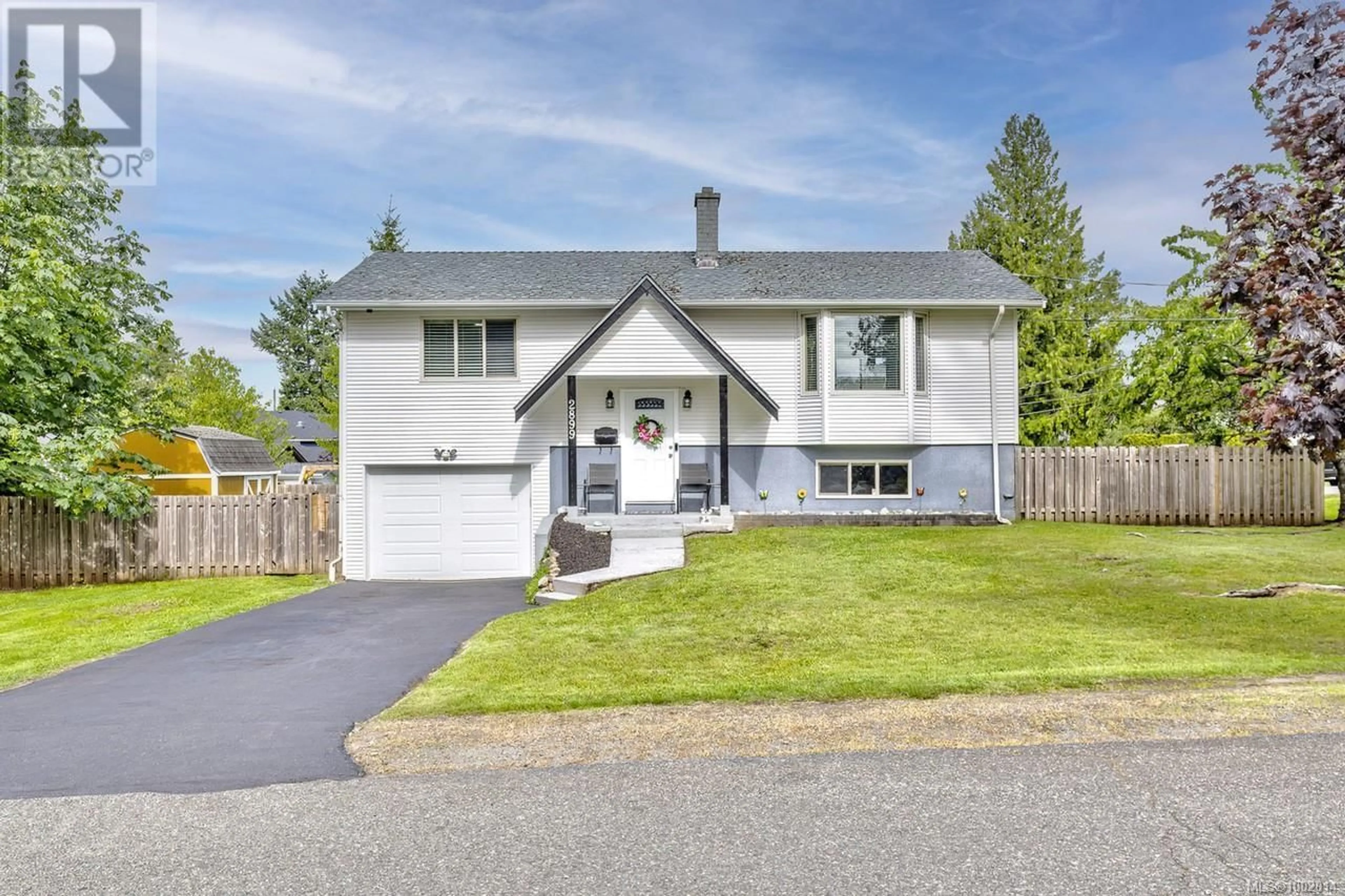 Home with vinyl exterior material, street for 2899 106TH STREET, Nanaimo British Columbia V9T2G3