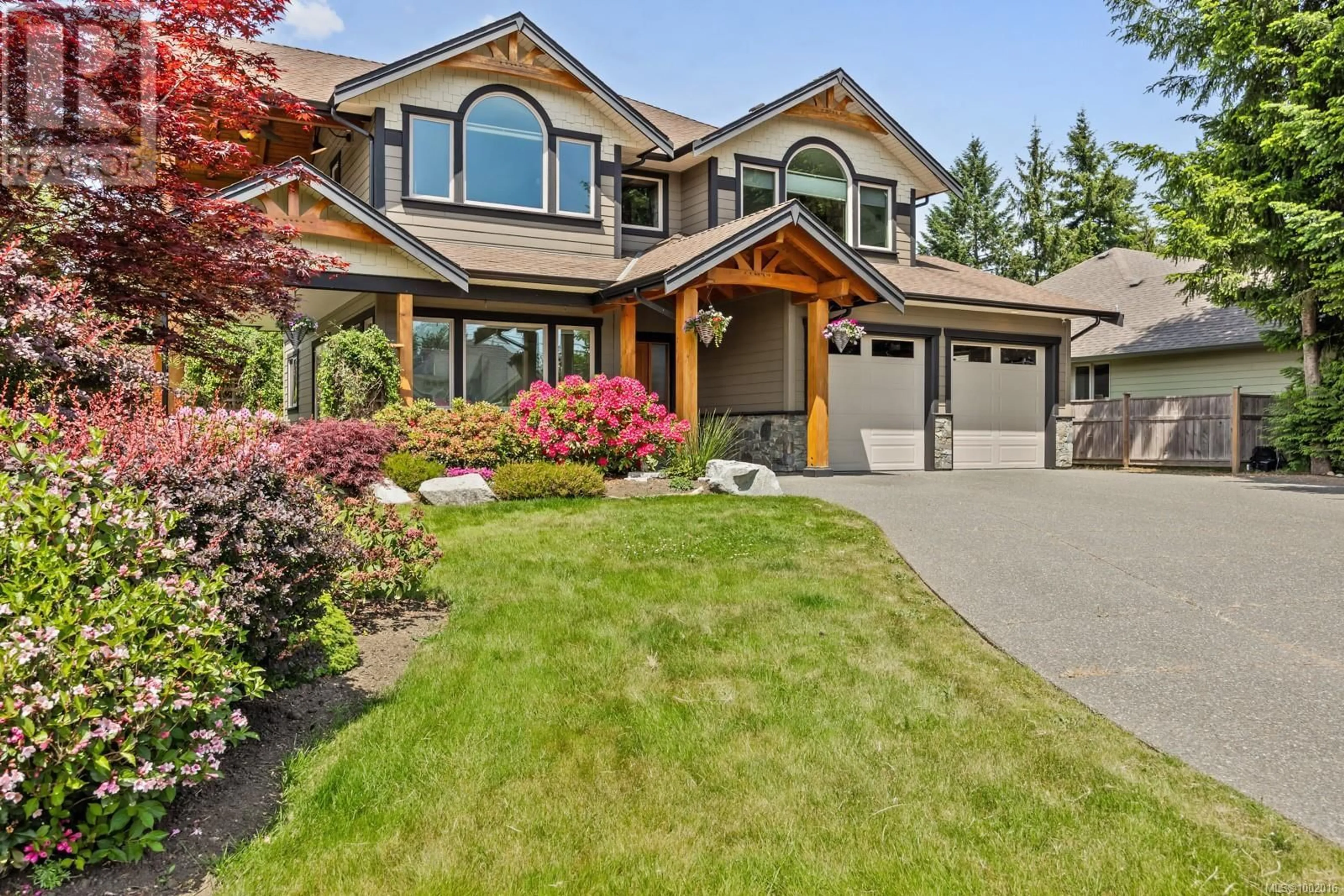Home with vinyl exterior material, street for 2860 GATEHOUSE PLACE, Courtenay British Columbia V9N4B3