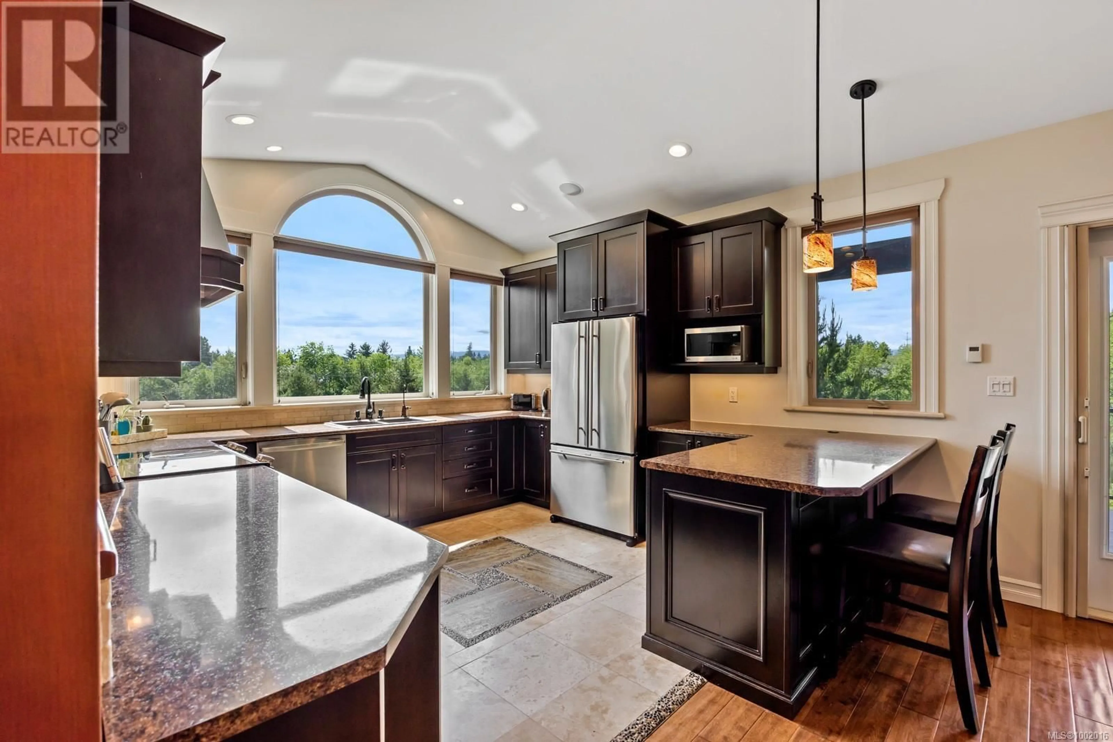 Open concept kitchen, ceramic/tile floor for 2860 GATEHOUSE PLACE, Courtenay British Columbia V9N4B3