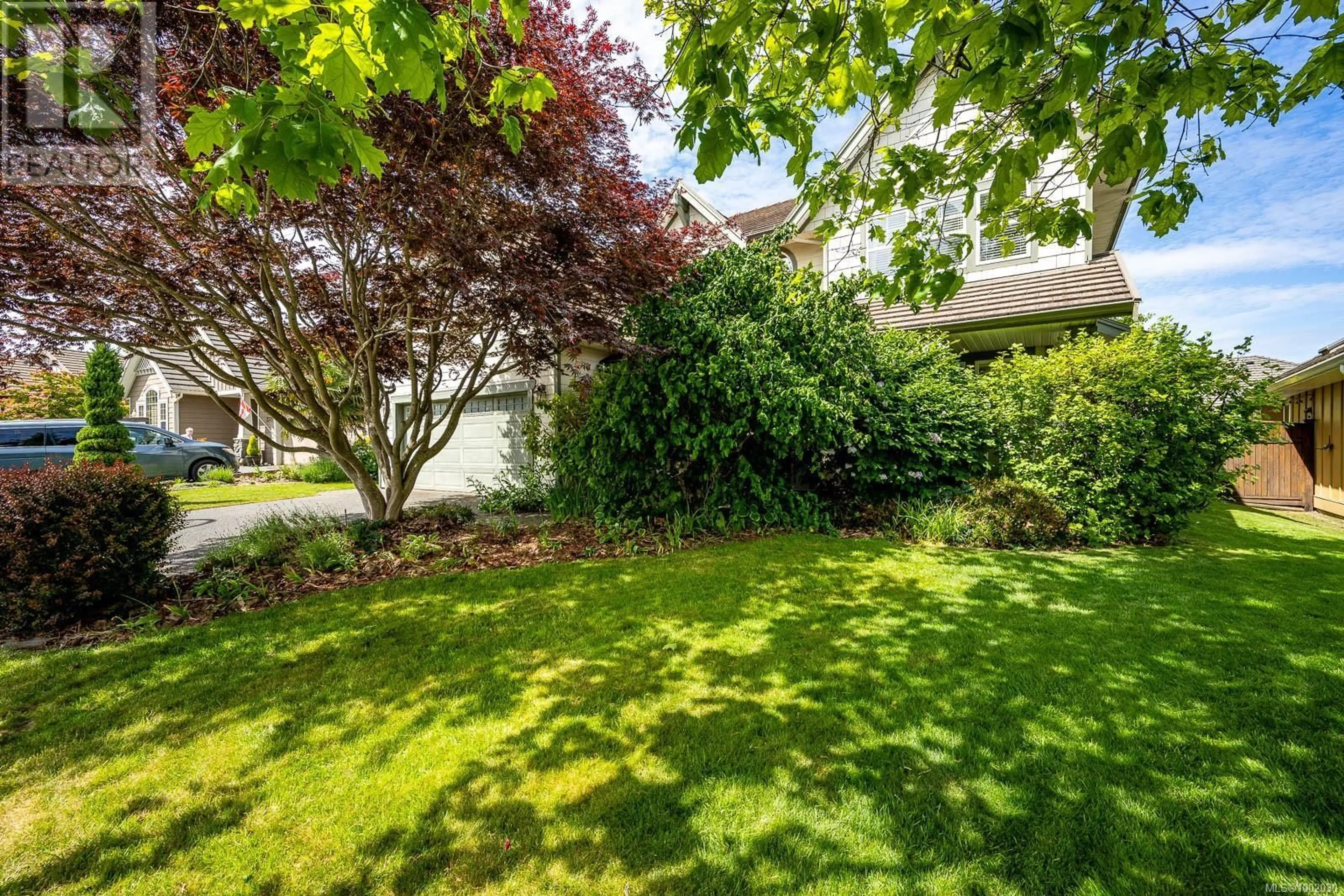 Patio, street for 2364 IDIENS WAY, Courtenay British Columbia V9H9H5