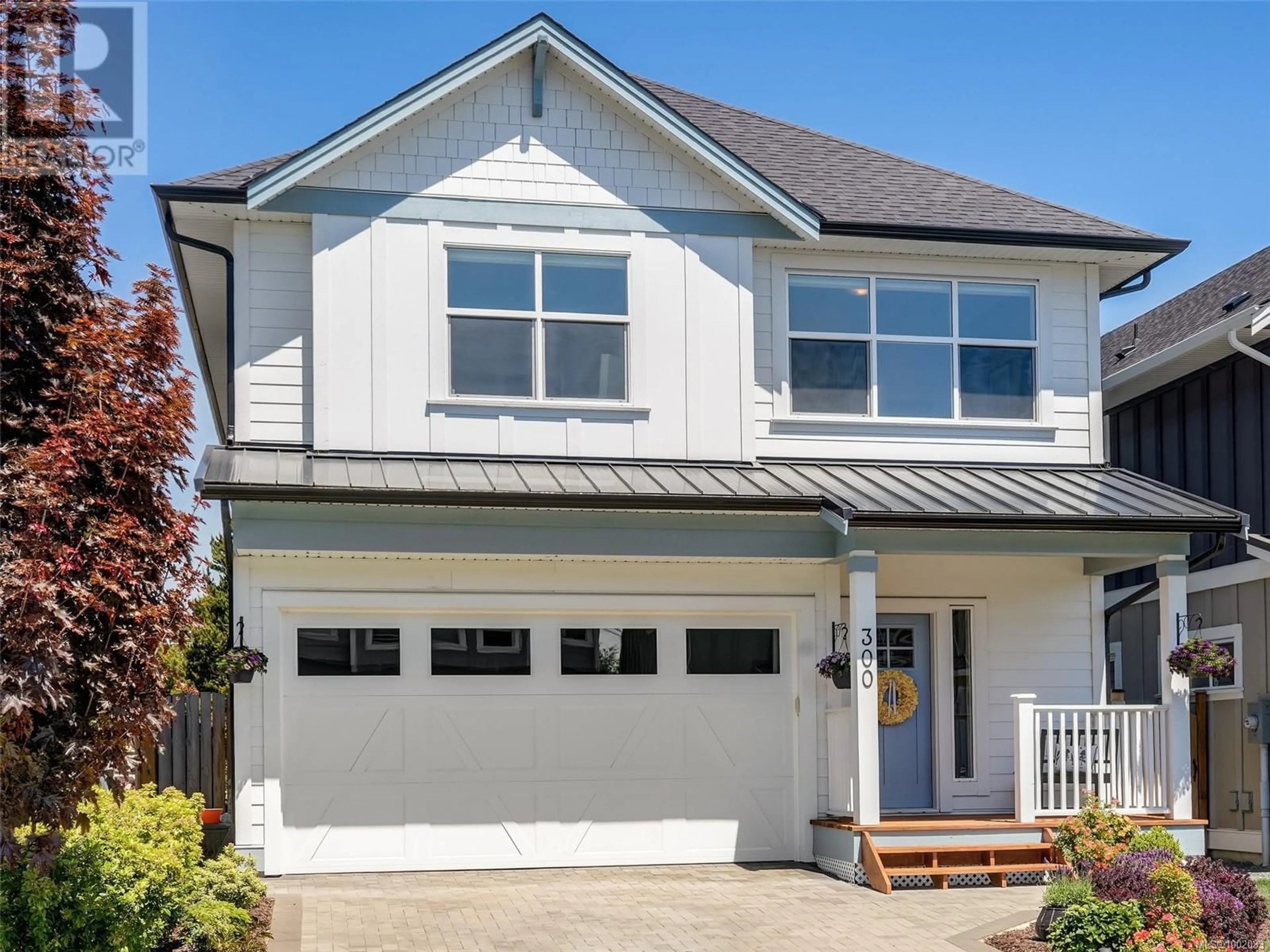 Home with vinyl exterior material, street for 300 SEAFIELD ROAD, Colwood British Columbia V9C0R1