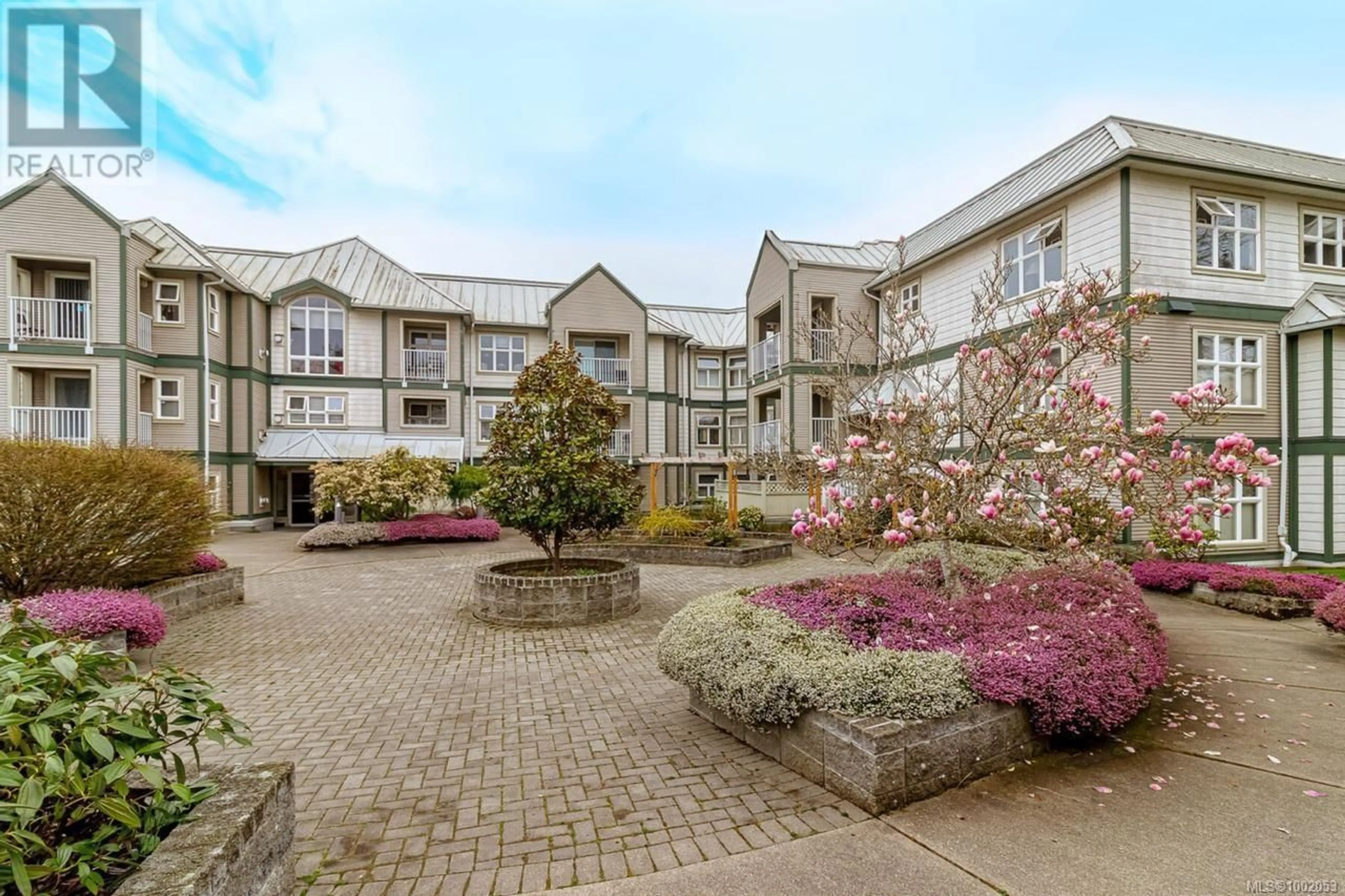 Patio, unknown for 304 - 3008 WASHINGTON AVENUE, Victoria British Columbia V9A1P6