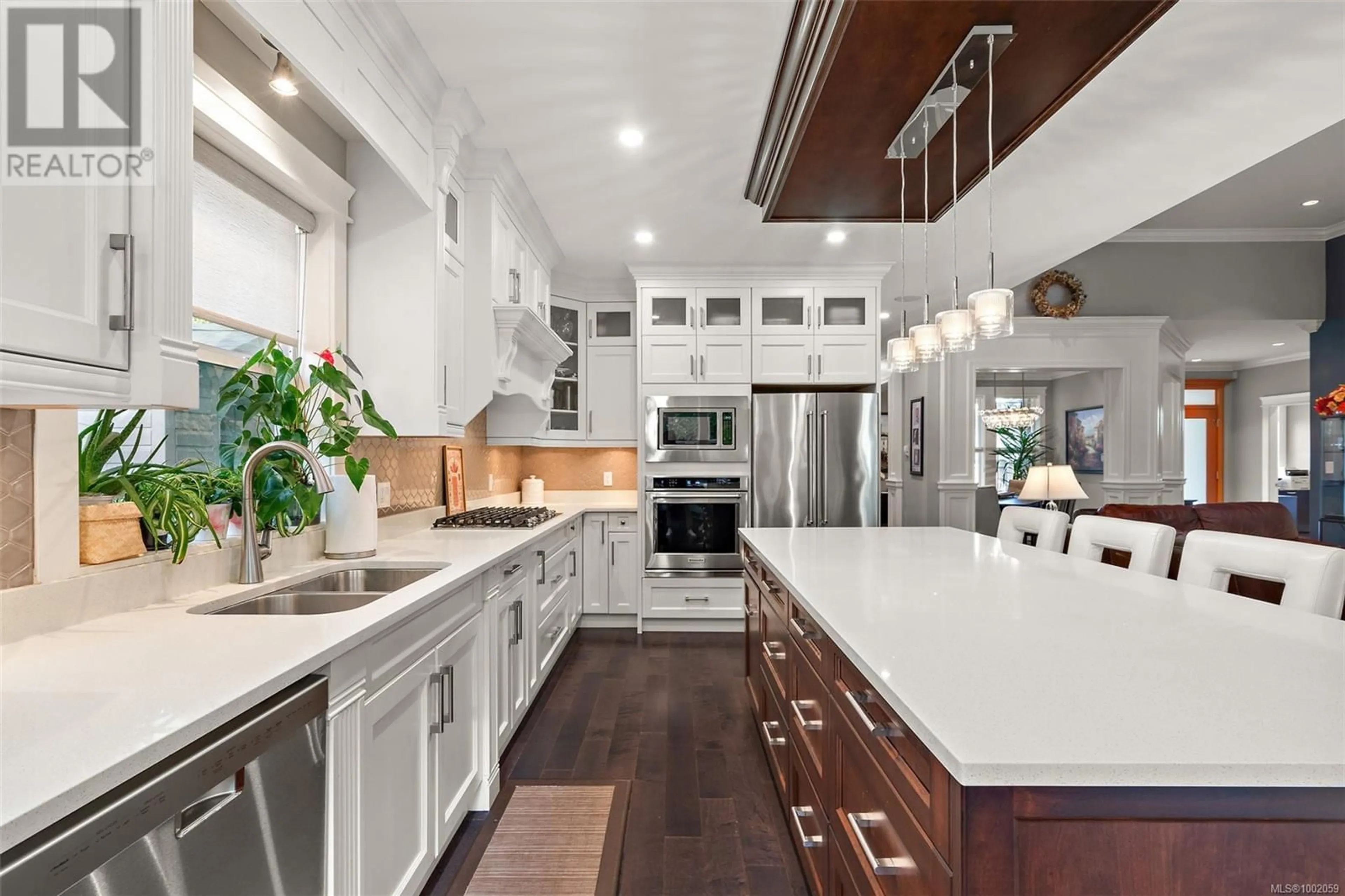 Contemporary kitchen, unknown for 2103 CHAMPIONS WAY, Langford British Columbia V9B0R9