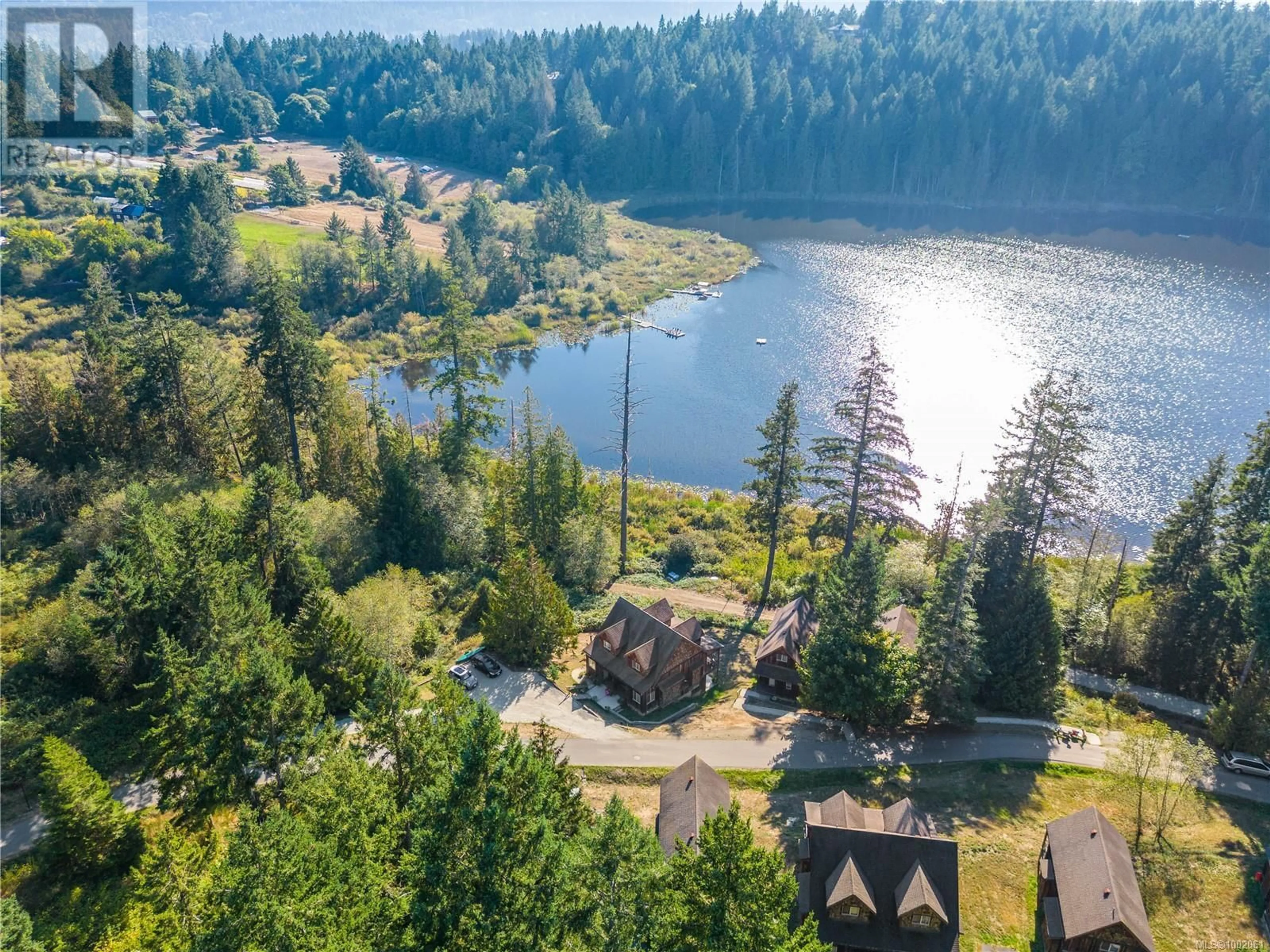 A pic from outside/outdoor area/front of a property/back of a property/a pic from drone, water/lake/river/ocean view for 33 - 315 ROBINSON ROAD, Salt Spring British Columbia V8K1P7