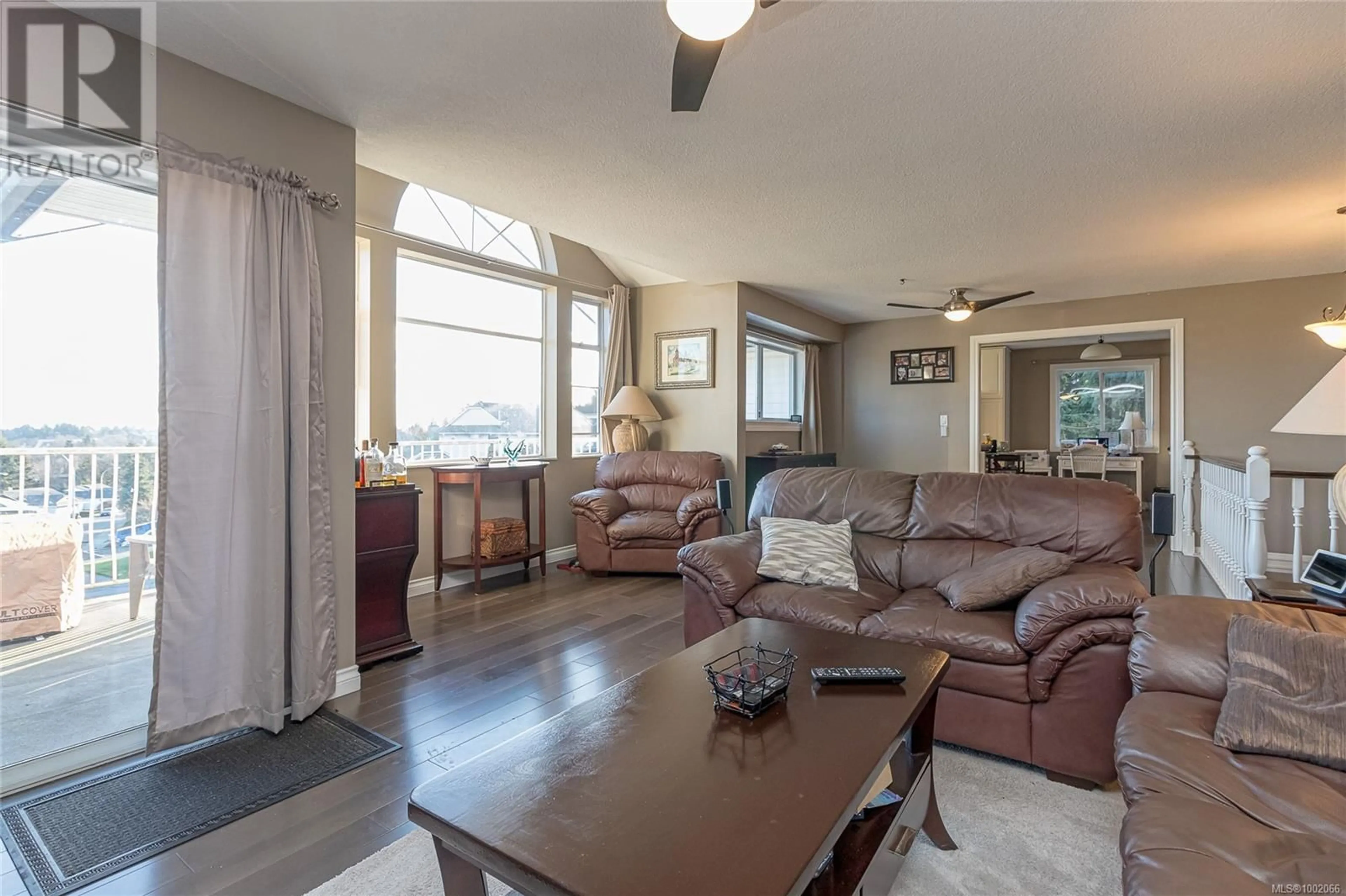 Living room with furniture, unknown for 217 TAHOE AVENUE, Nanaimo British Columbia V9R6S2