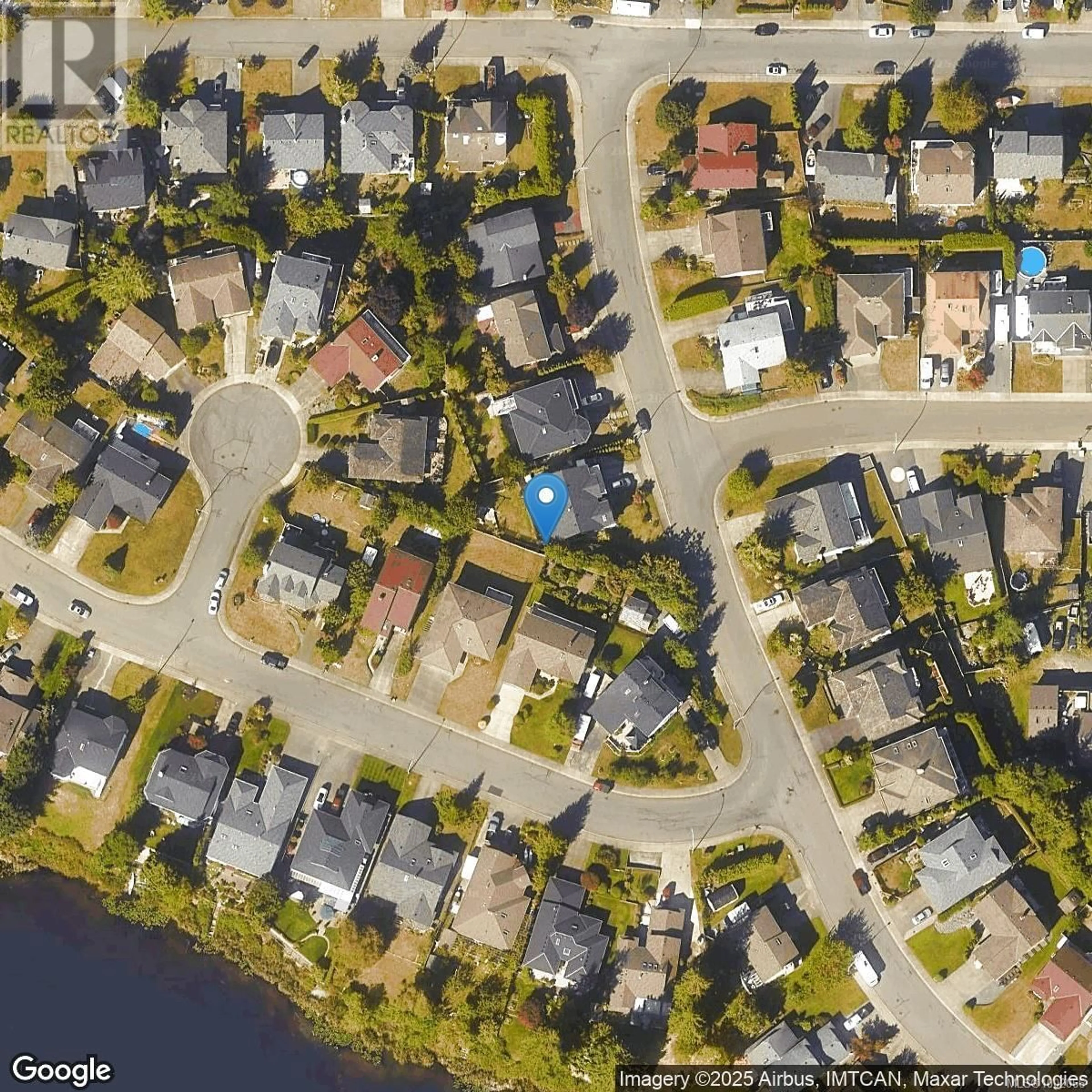 A pic from outside/outdoor area/front of a property/back of a property/a pic from drone, street for 217 TAHOE AVENUE, Nanaimo British Columbia V9R6S2