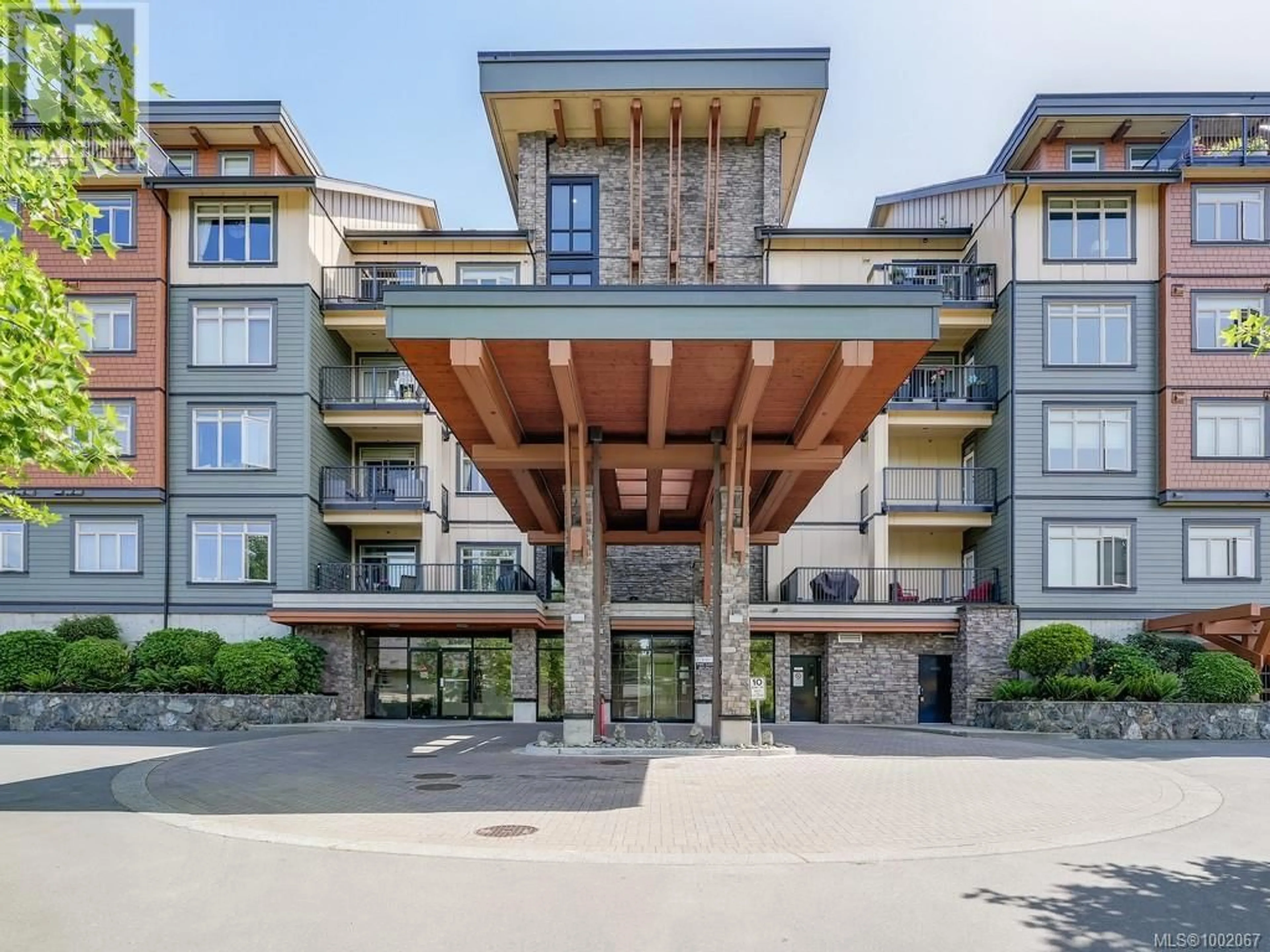Indoor foyer for 310 - 623 TREANOR AVENUE, Langford British Columbia V9B0B1
