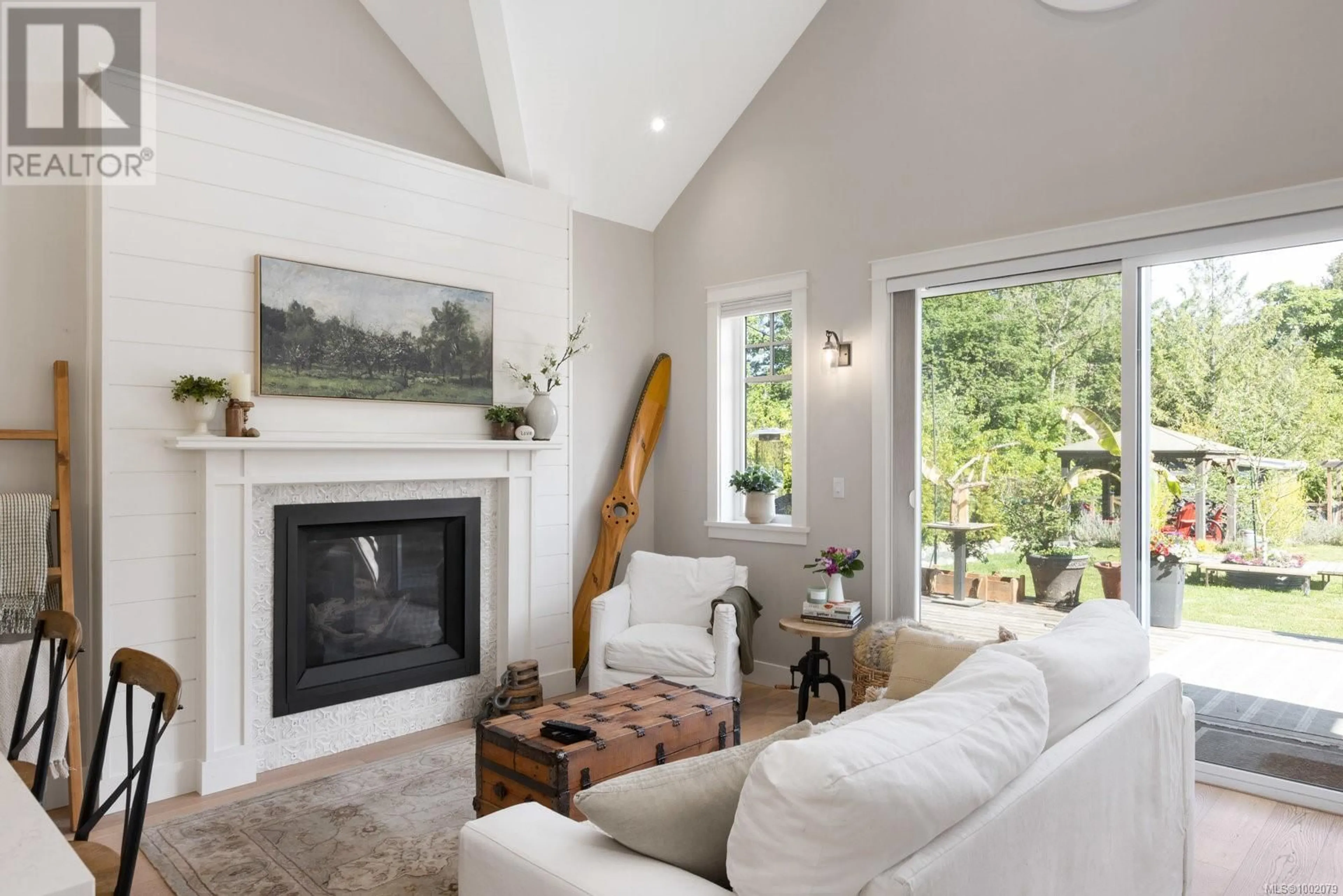 Living room with furniture, unknown for 648 BIRCH ROAD, North Saanich British Columbia V8L5S2