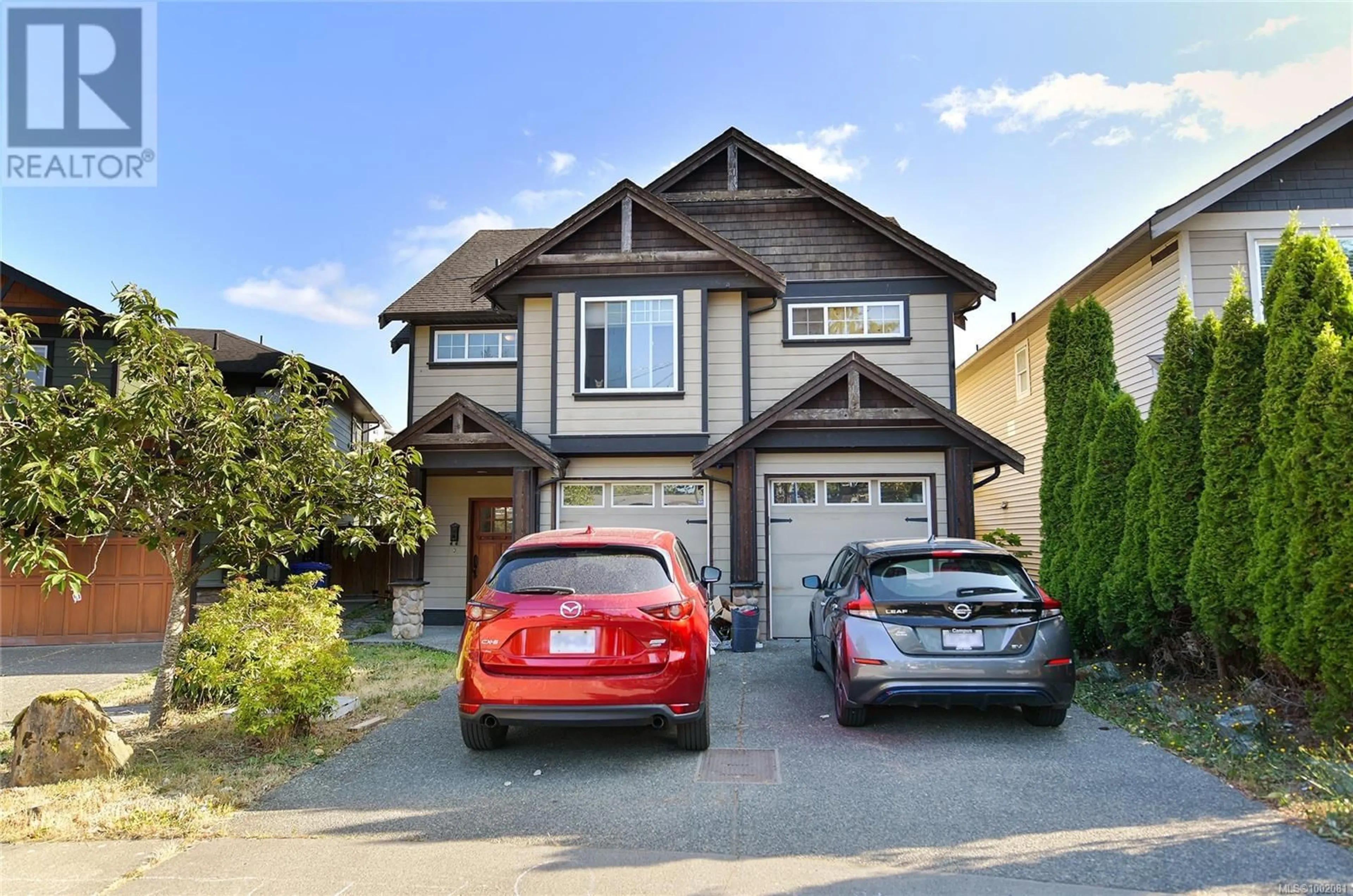 Home with vinyl exterior material, street for 953 GLEN WILLOW PLACE, Langford British Columbia V9B4W3