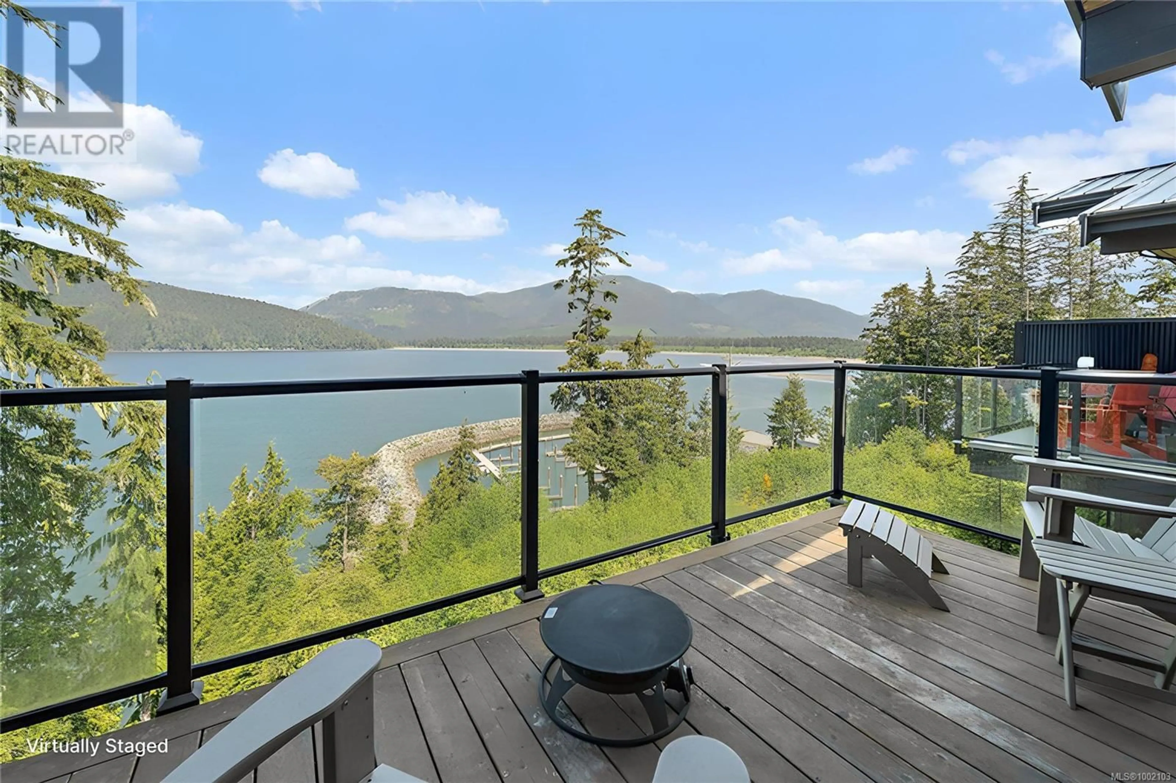 Patio, water/lake/river/ocean view for 222 - 6596 BAIRD ROAD, Port Renfrew British Columbia V0S1K0