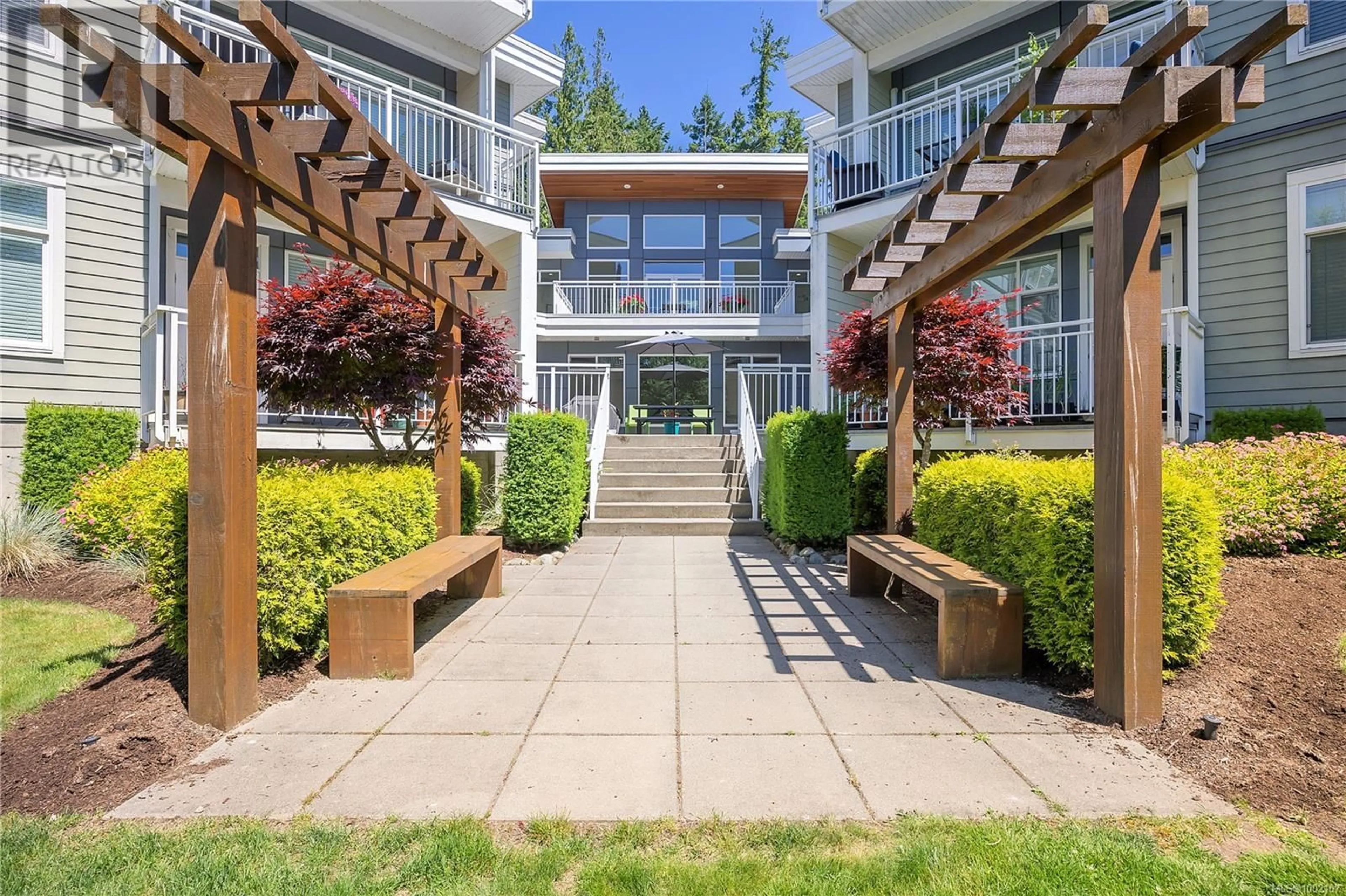 Patio, street for 104 - 4960 SONGBIRD PLACE, Nanaimo British Columbia V9T0H7