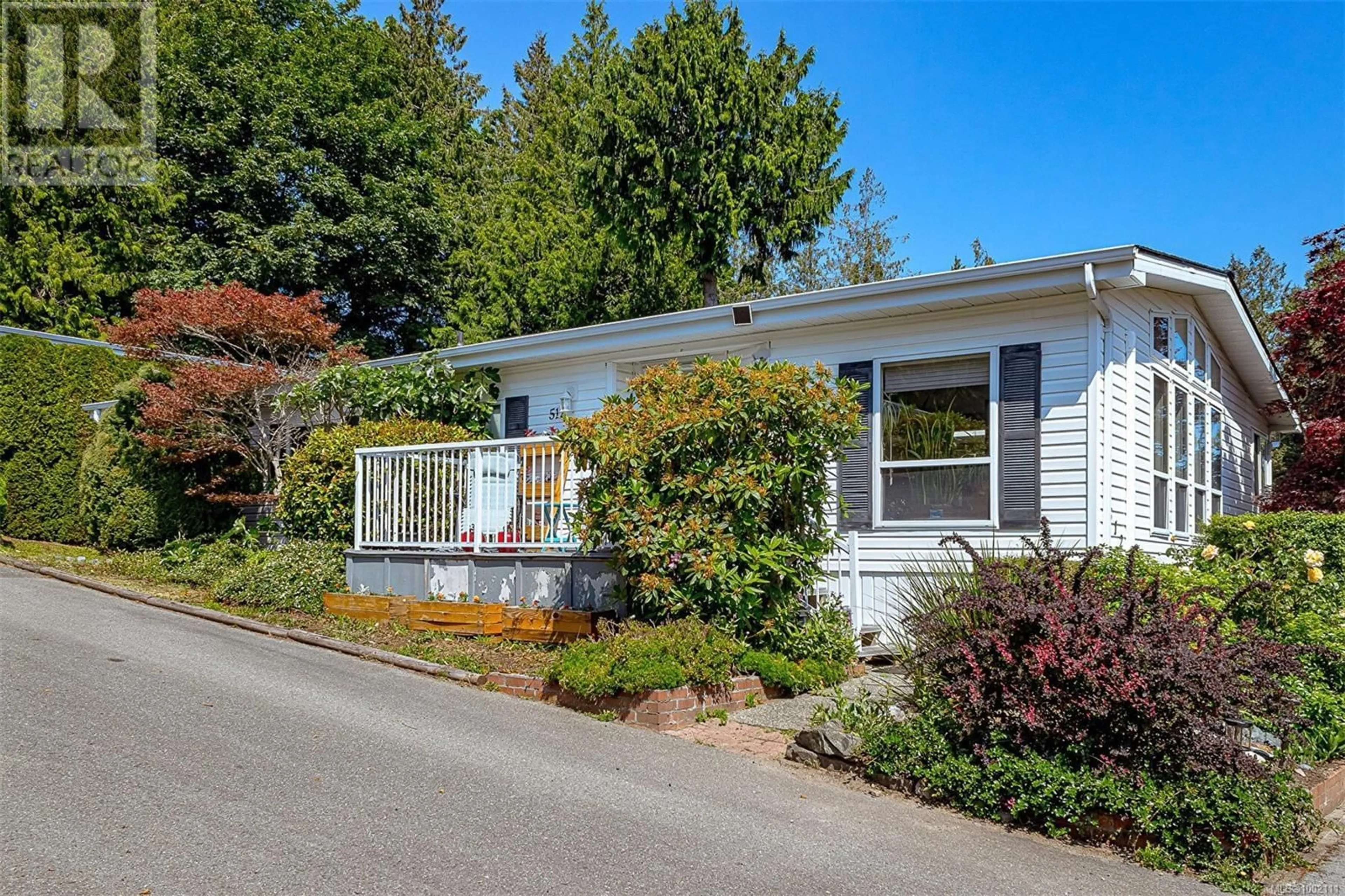 Home with vinyl exterior material, street for 512 - 2850 STAUTW ROAD, Central Saanich British Columbia V8M2C9