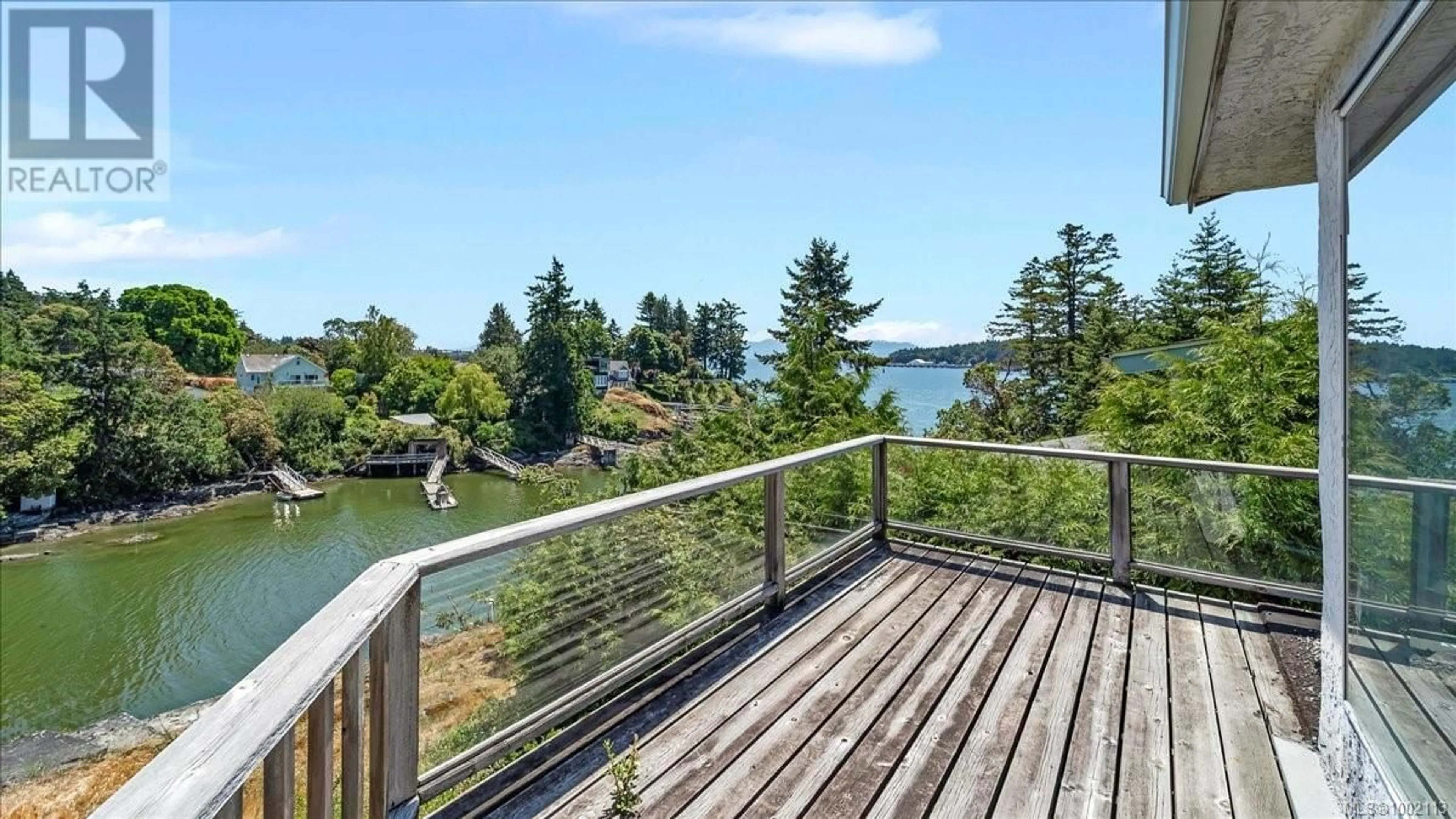 Patio, water/lake/river/ocean view for 304 BESSBOROUGH AVENUE, View Royal British Columbia V9B1T7