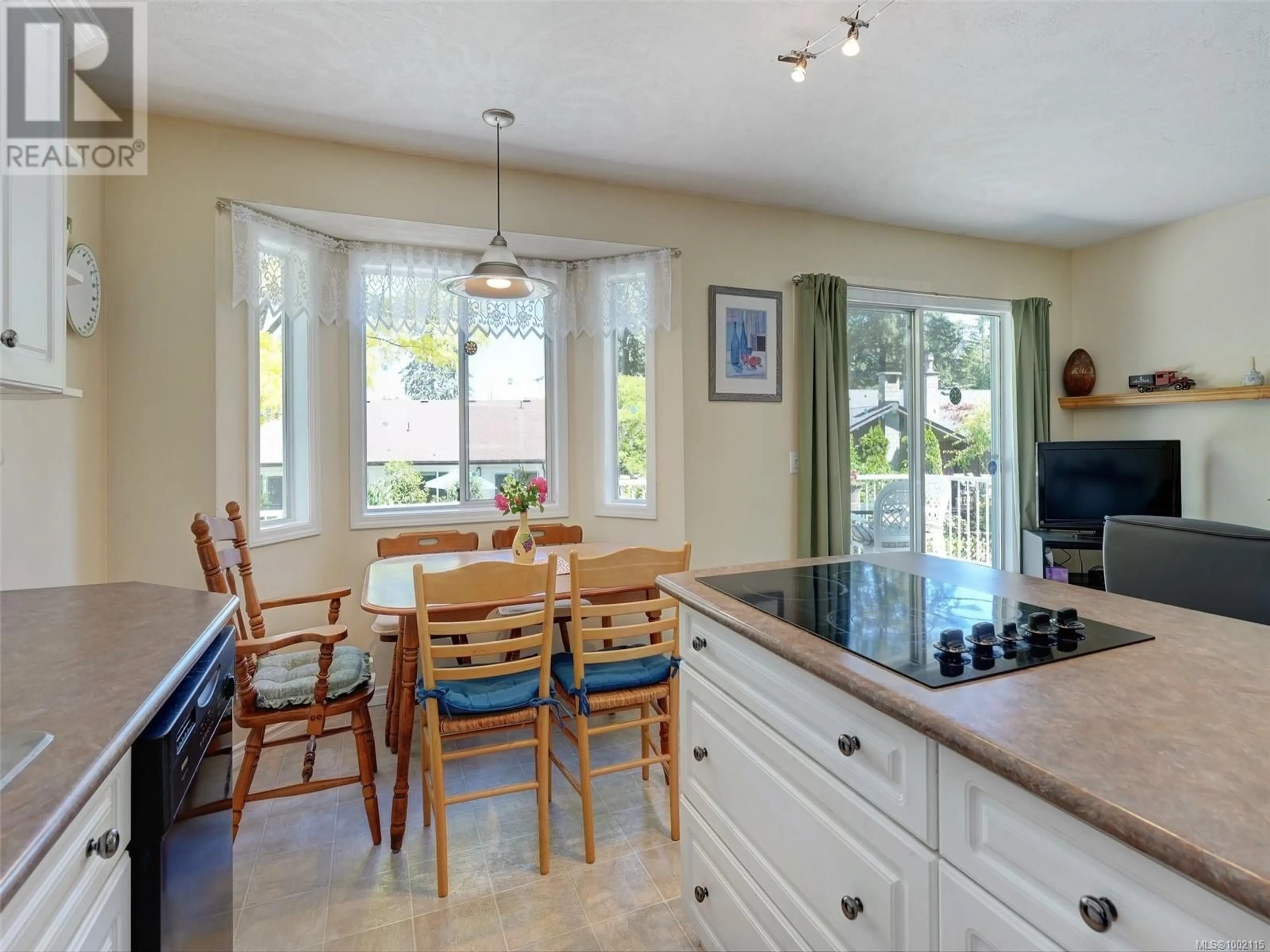 Open concept kitchen, unknown for 6797 WENDONNA PLACE, Central Saanich British Columbia V8M1A6