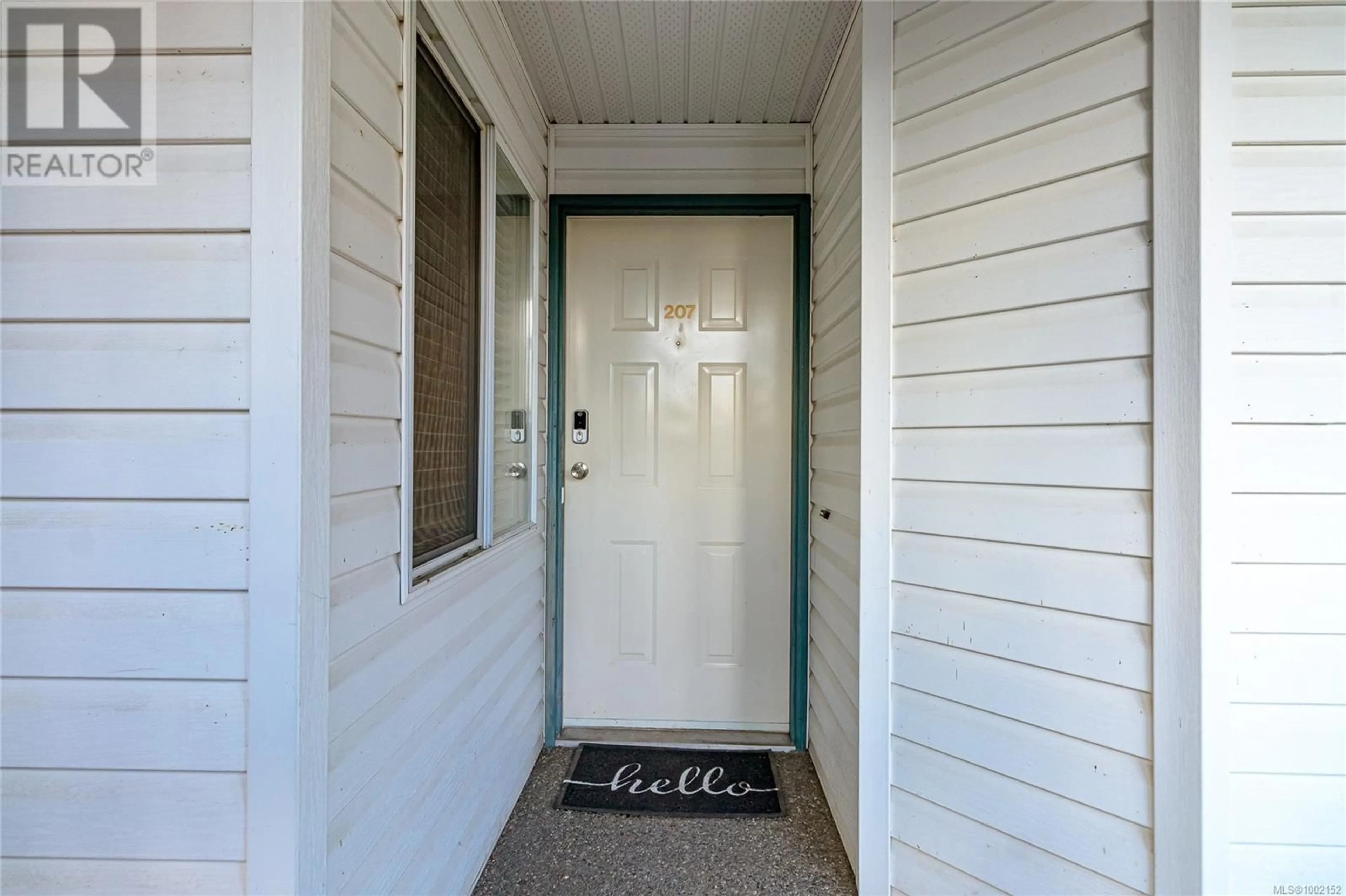 Indoor entryway for 207 - 3089 BARONS ROAD, Nanaimo British Columbia V9T3Y6