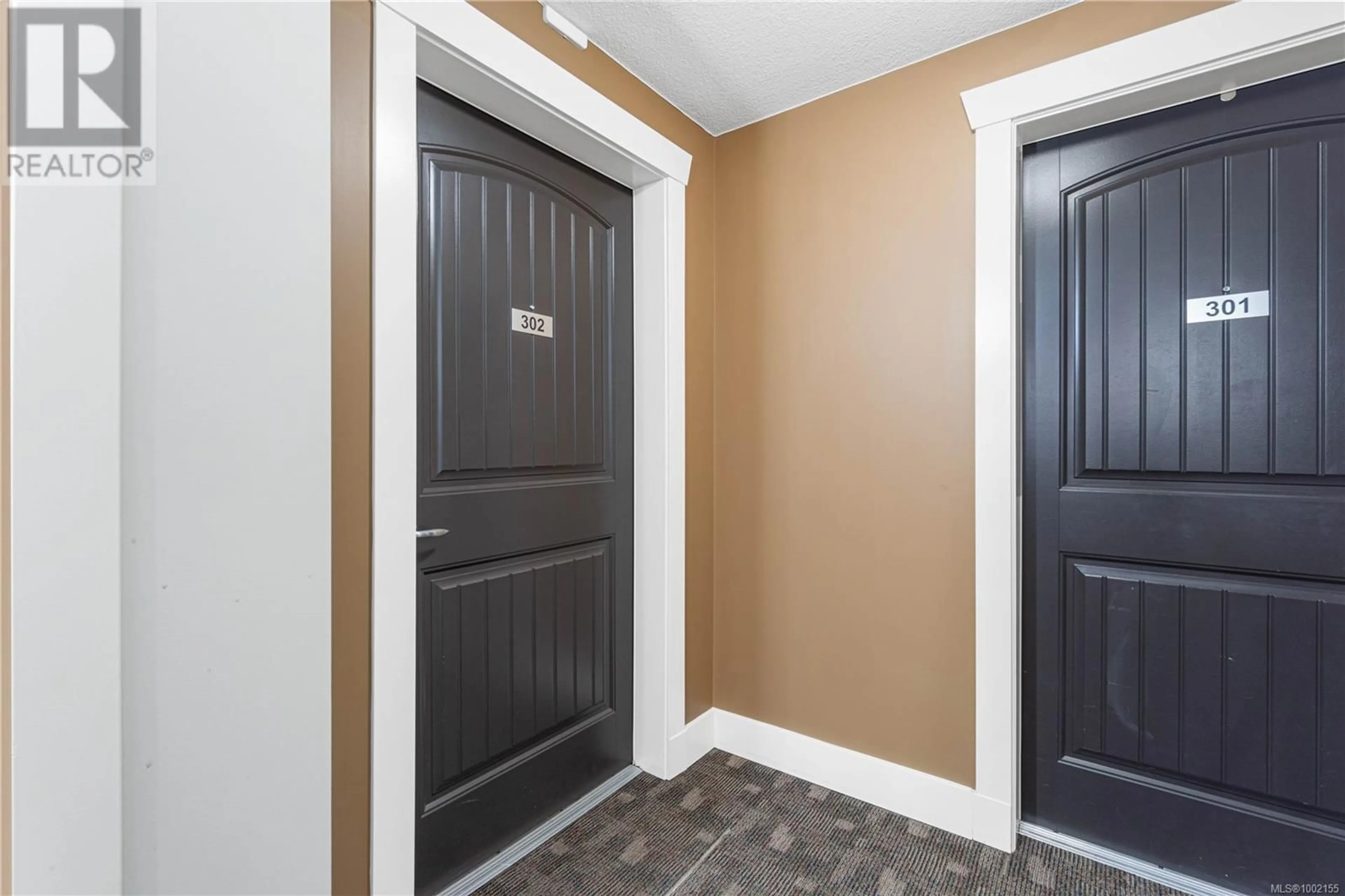 Indoor entryway for 302 - 1620 TOWNSITE ROAD, Nanaimo British Columbia V9S1N2
