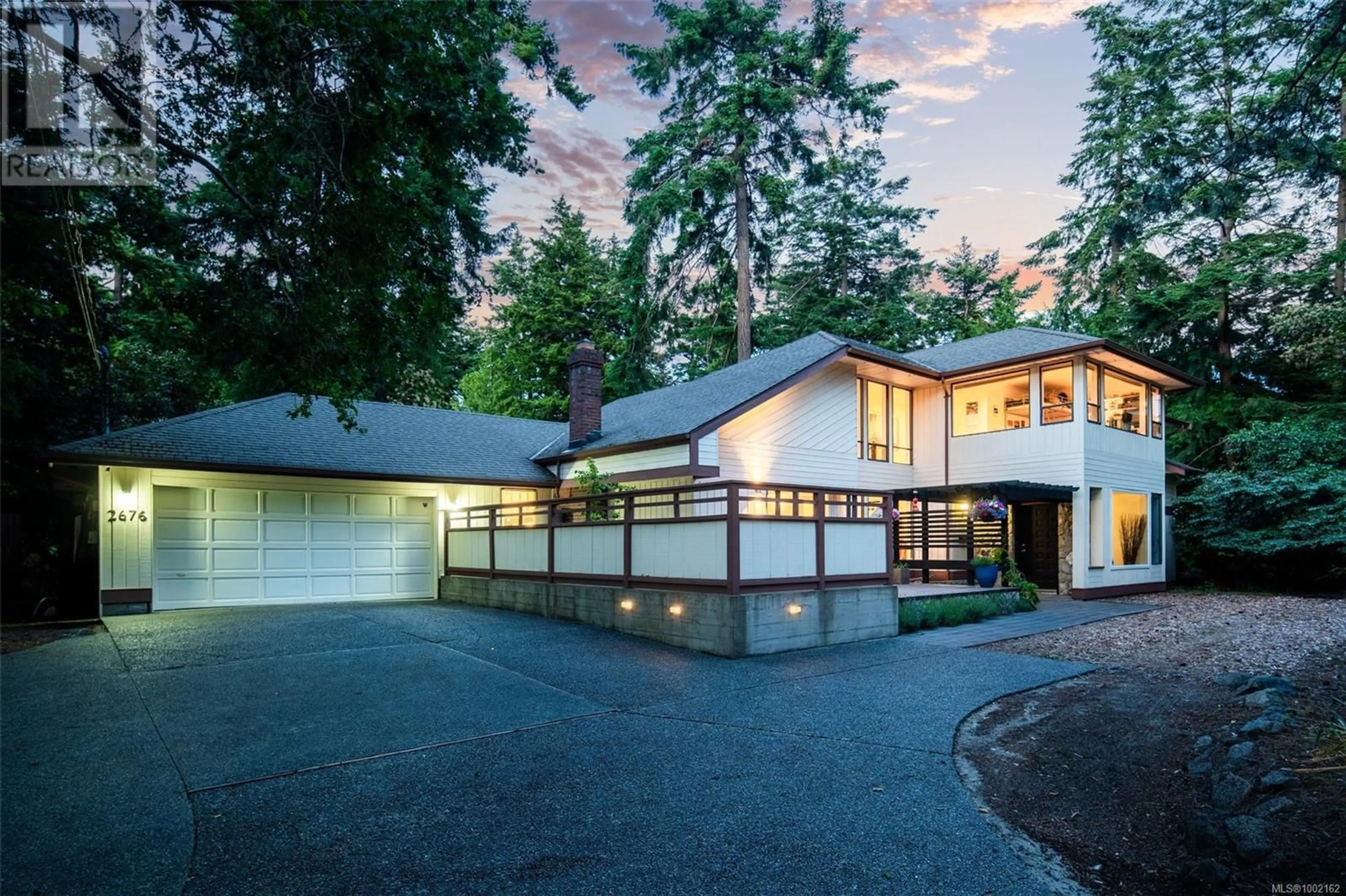 Home with vinyl exterior material, unknown for 2676 ARBUTUS ROAD, Saanich British Columbia V8N1W6