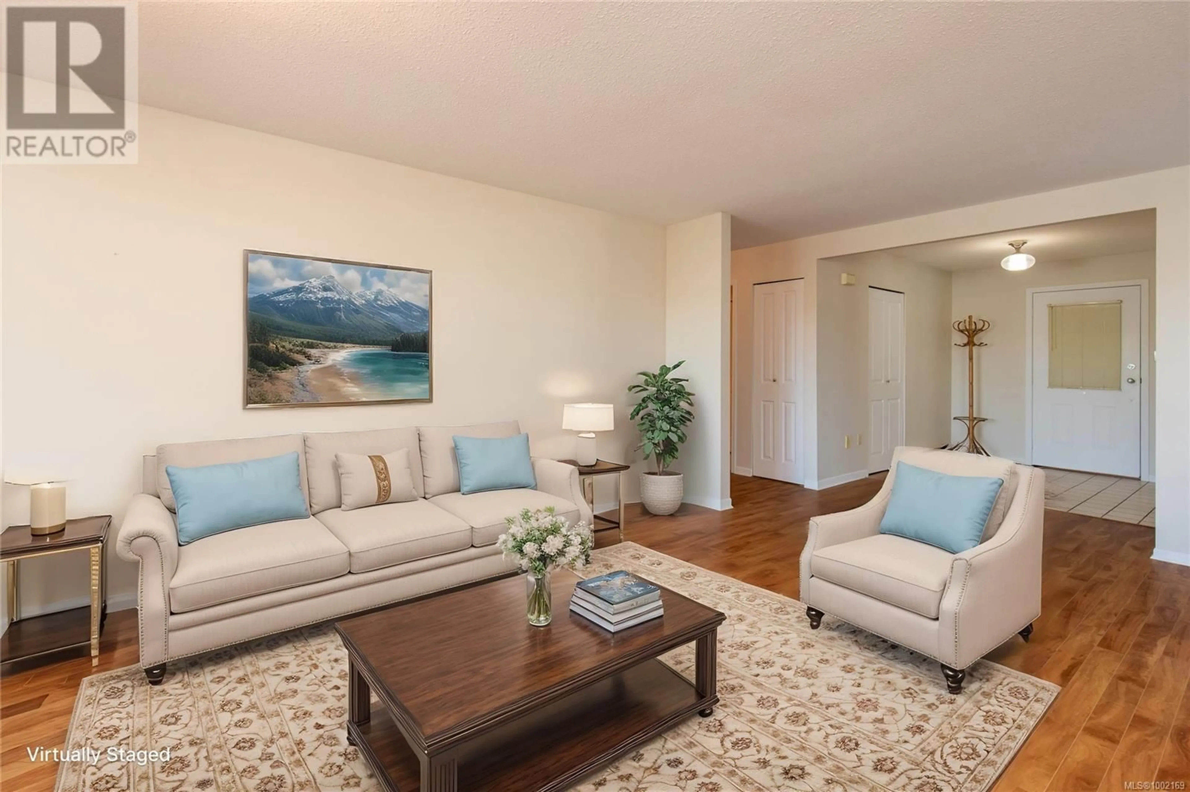 Living room with furniture, unknown for 220 - 330 DOGWOOD STREET, Parksville British Columbia V9P1P8
