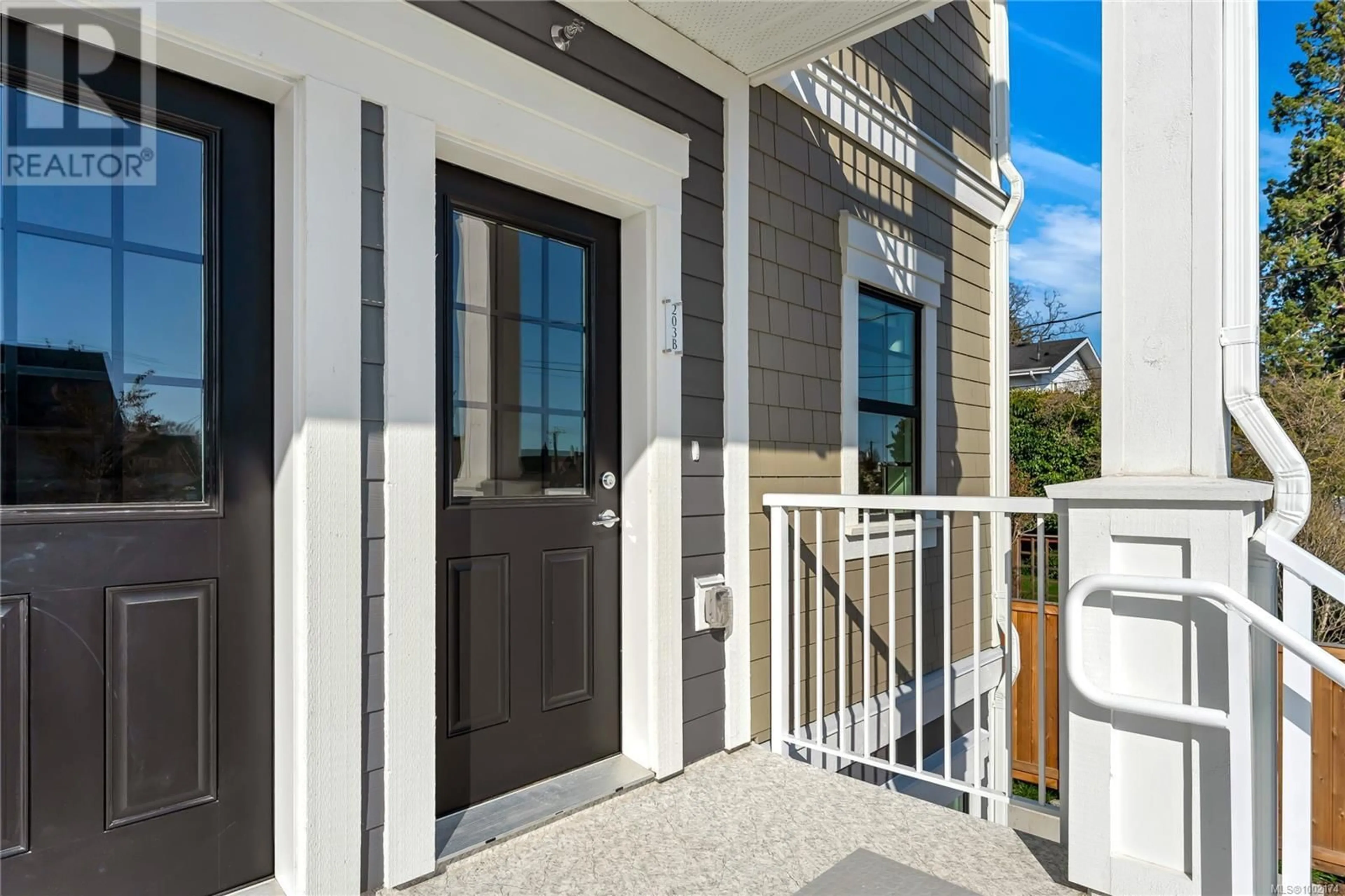Unknown for 203 B - 1224 RICHARDSON STREET, Victoria British Columbia V8V3E1
